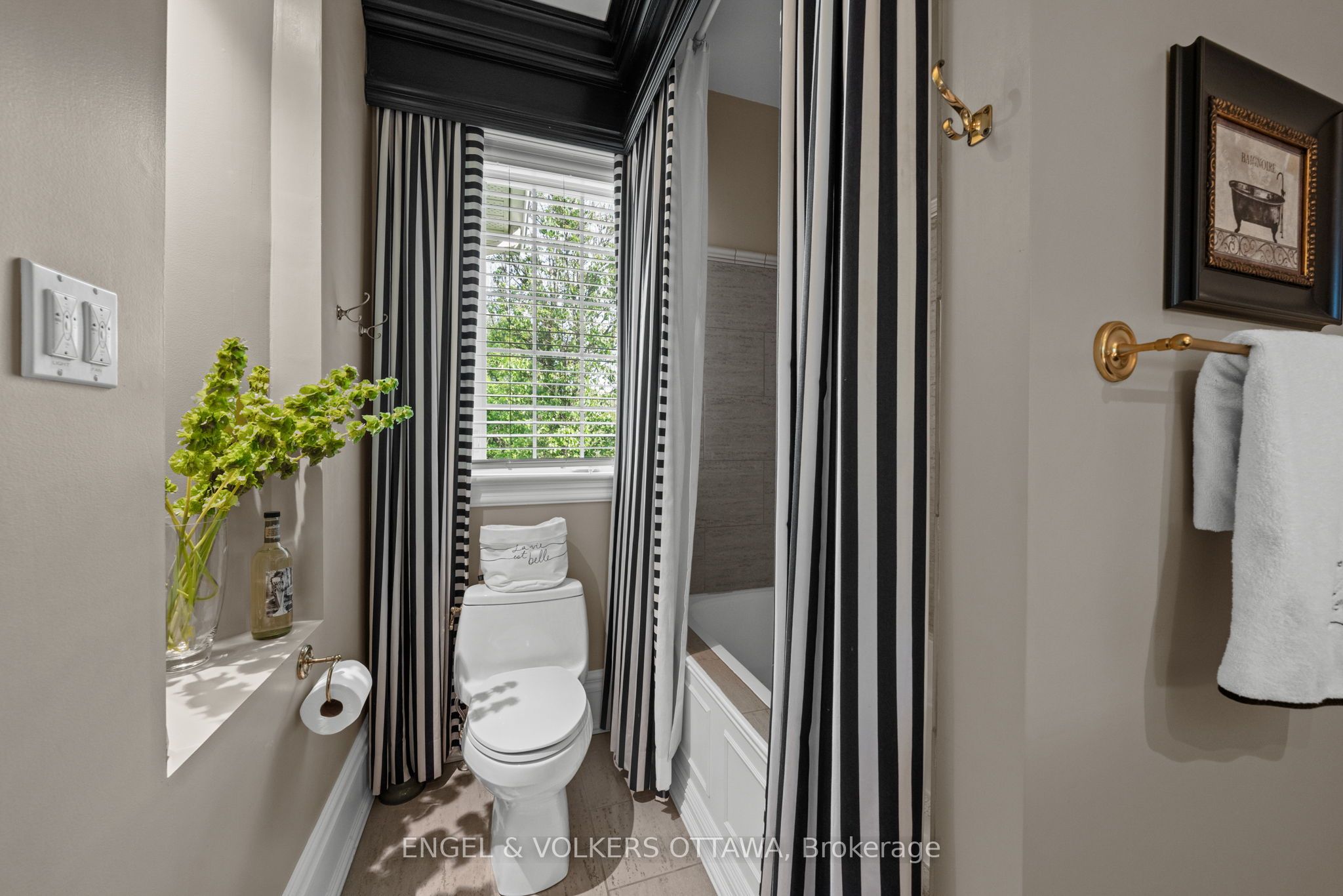 6197 Ottawa Street Property Photo 24