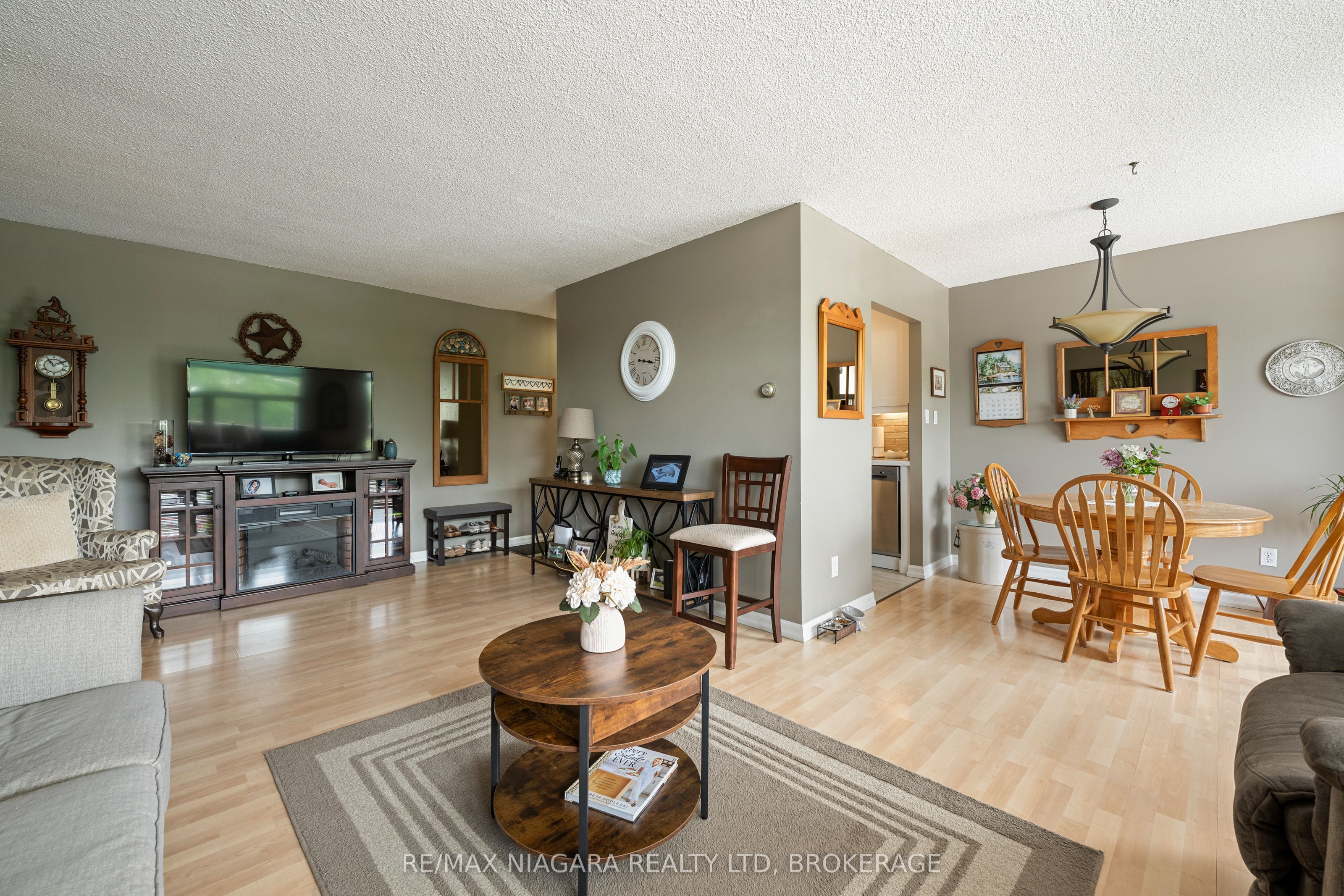 365 Geneva Street 407 Property Photo 1