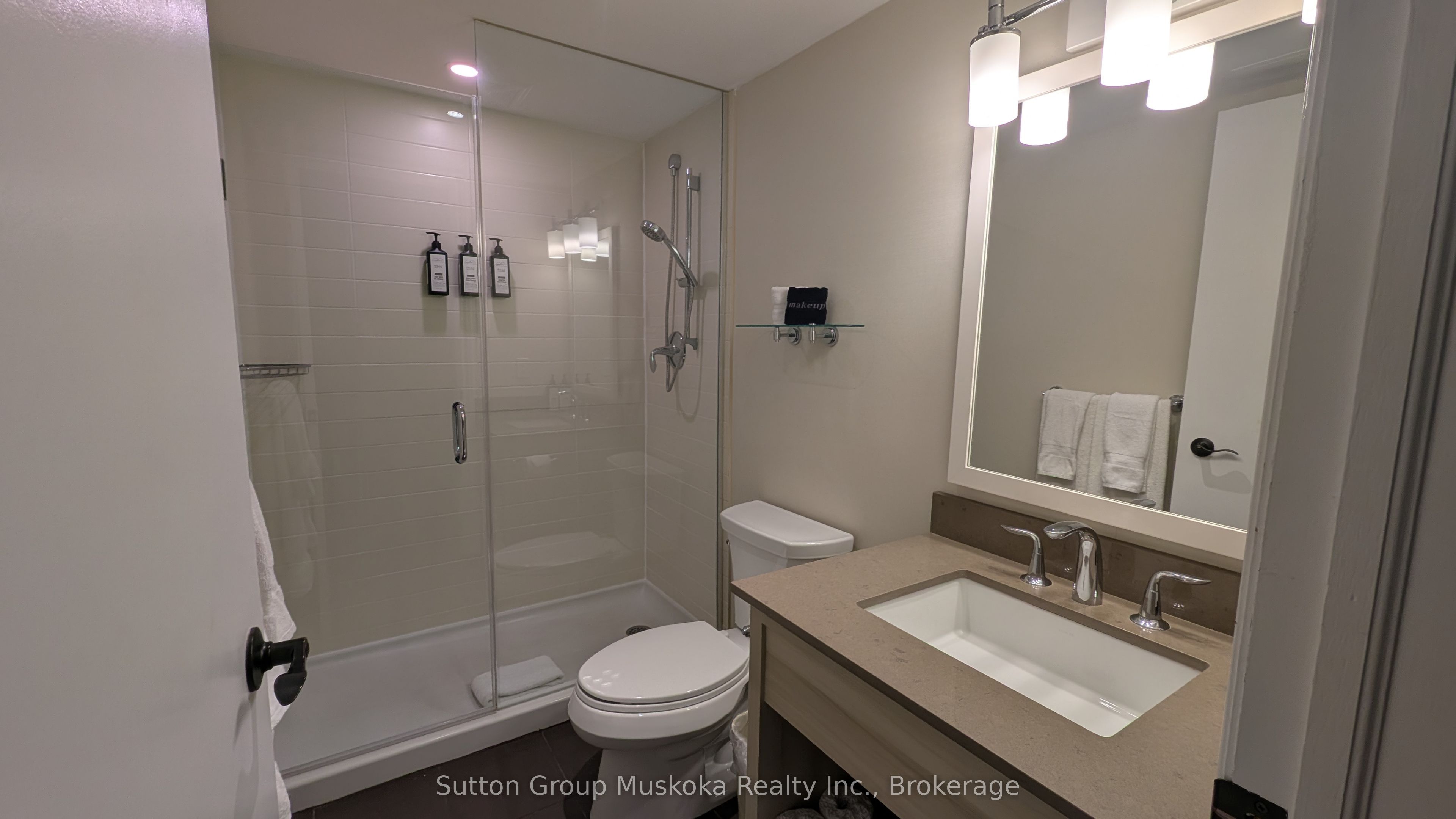 54-203 Deerhurst Drive 54-203 Property Photo 13