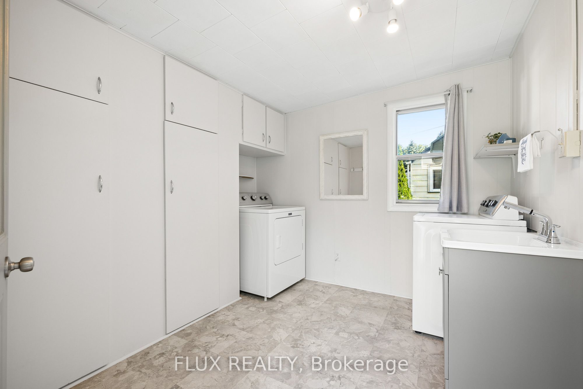 40 Perth Road Property Photo 14