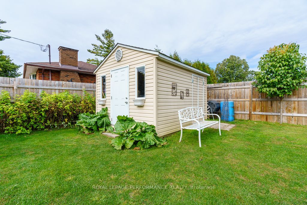 1001 Edythe Avenue Property Photo 8