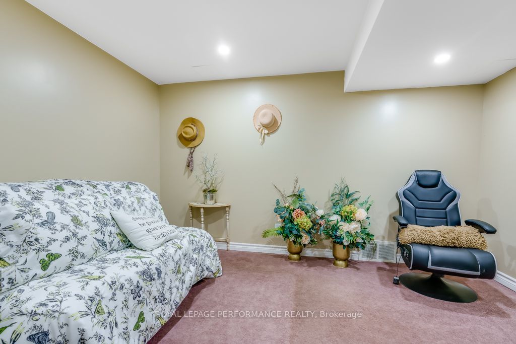 1001 Edythe Avenue Property Photo 24