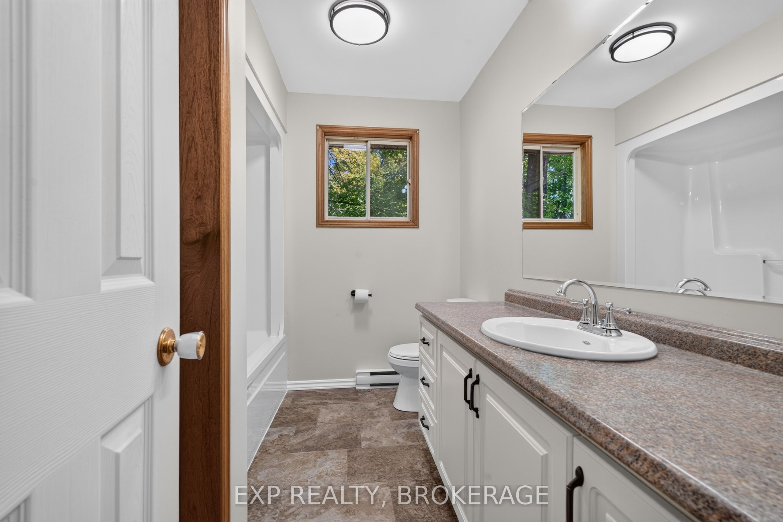 1054 York Road Property Photo 24