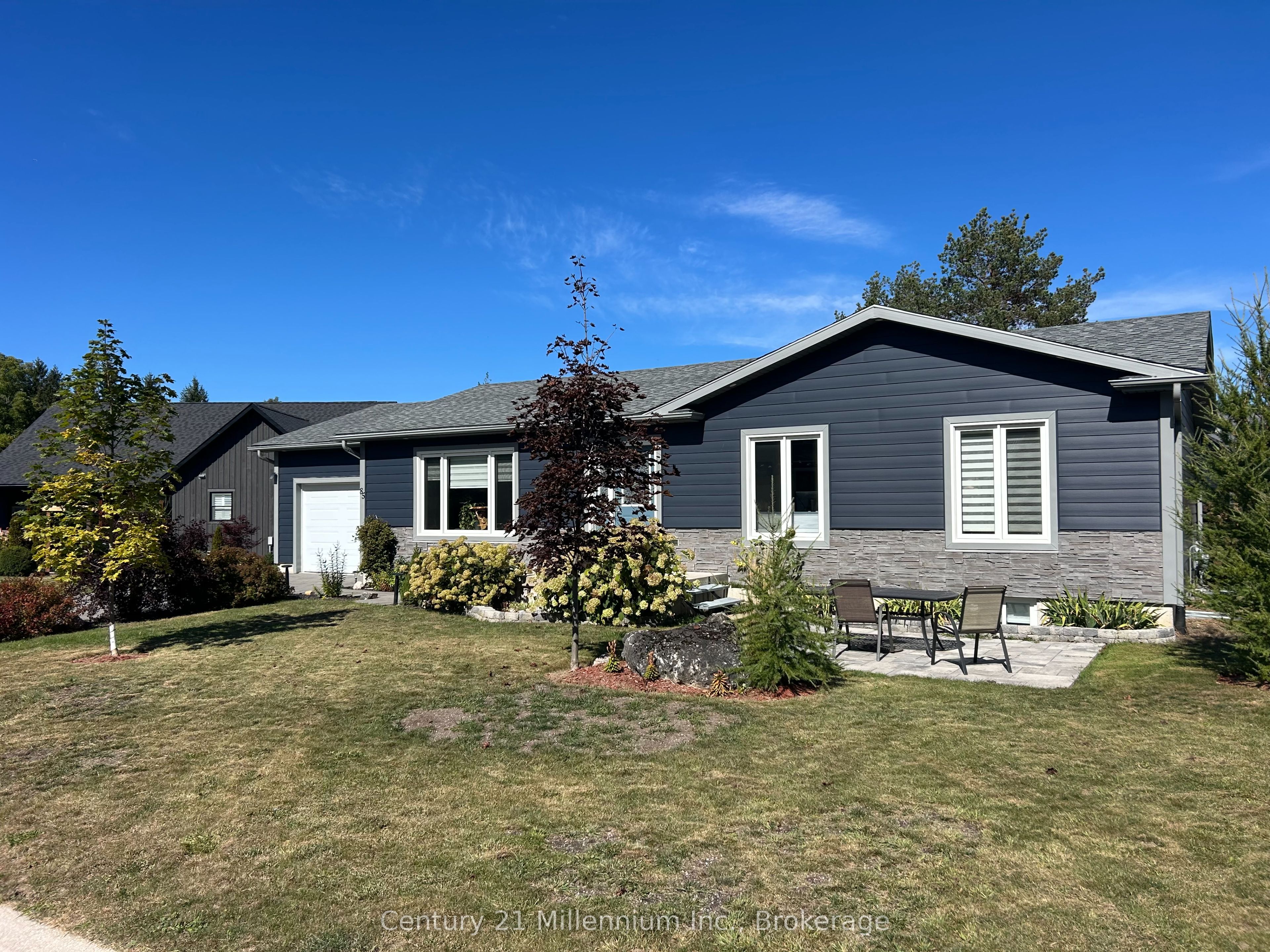 85 Gordon Crescent Property Photo 1