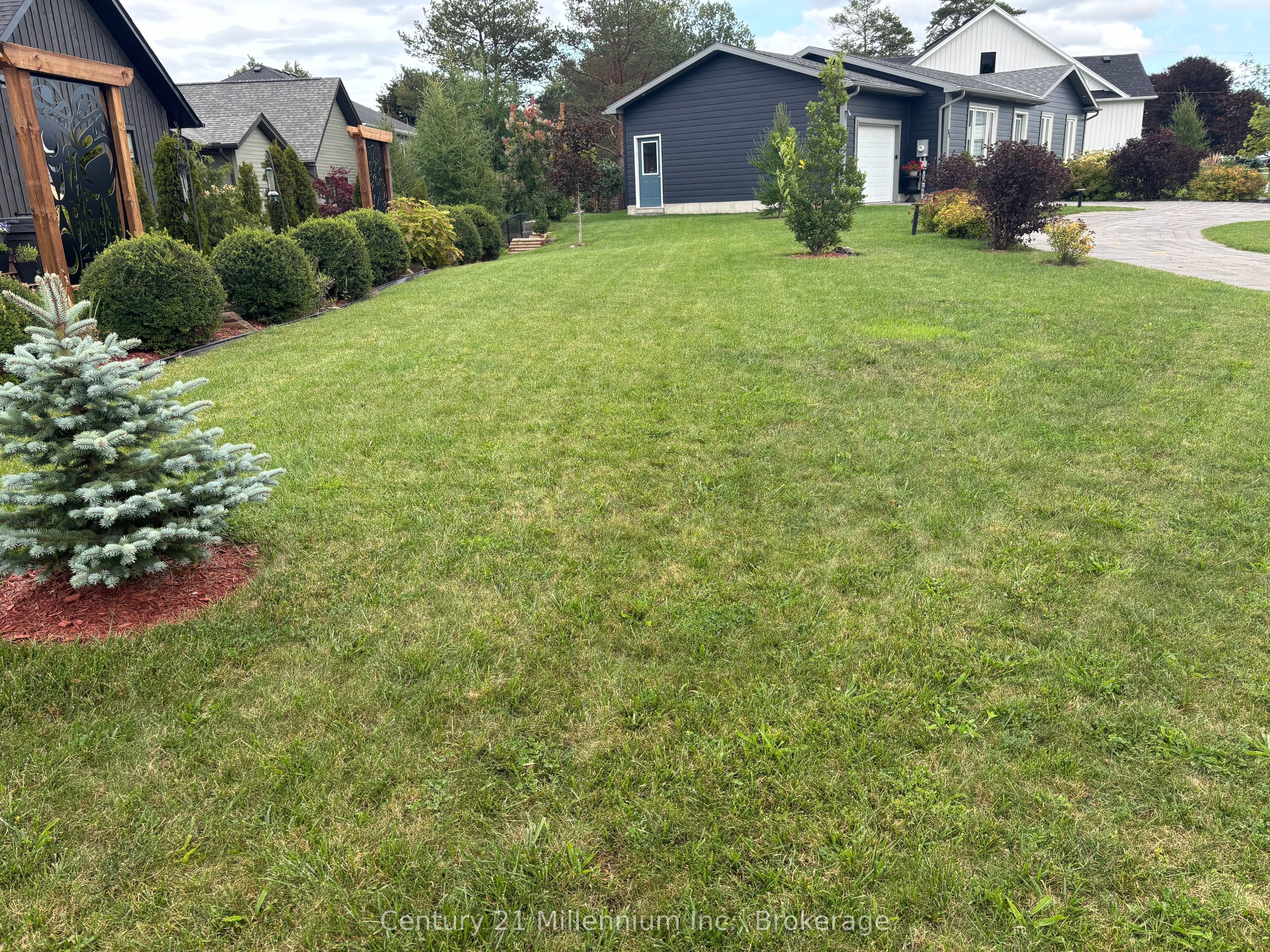 85 Gordon Crescent Property Photo 7
