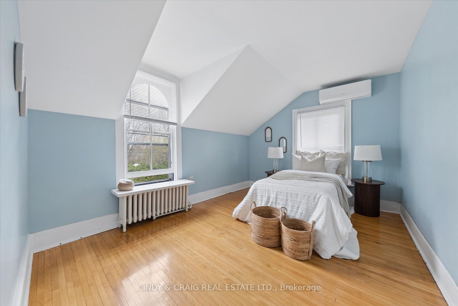 443 Victoria Street Property Photo 13