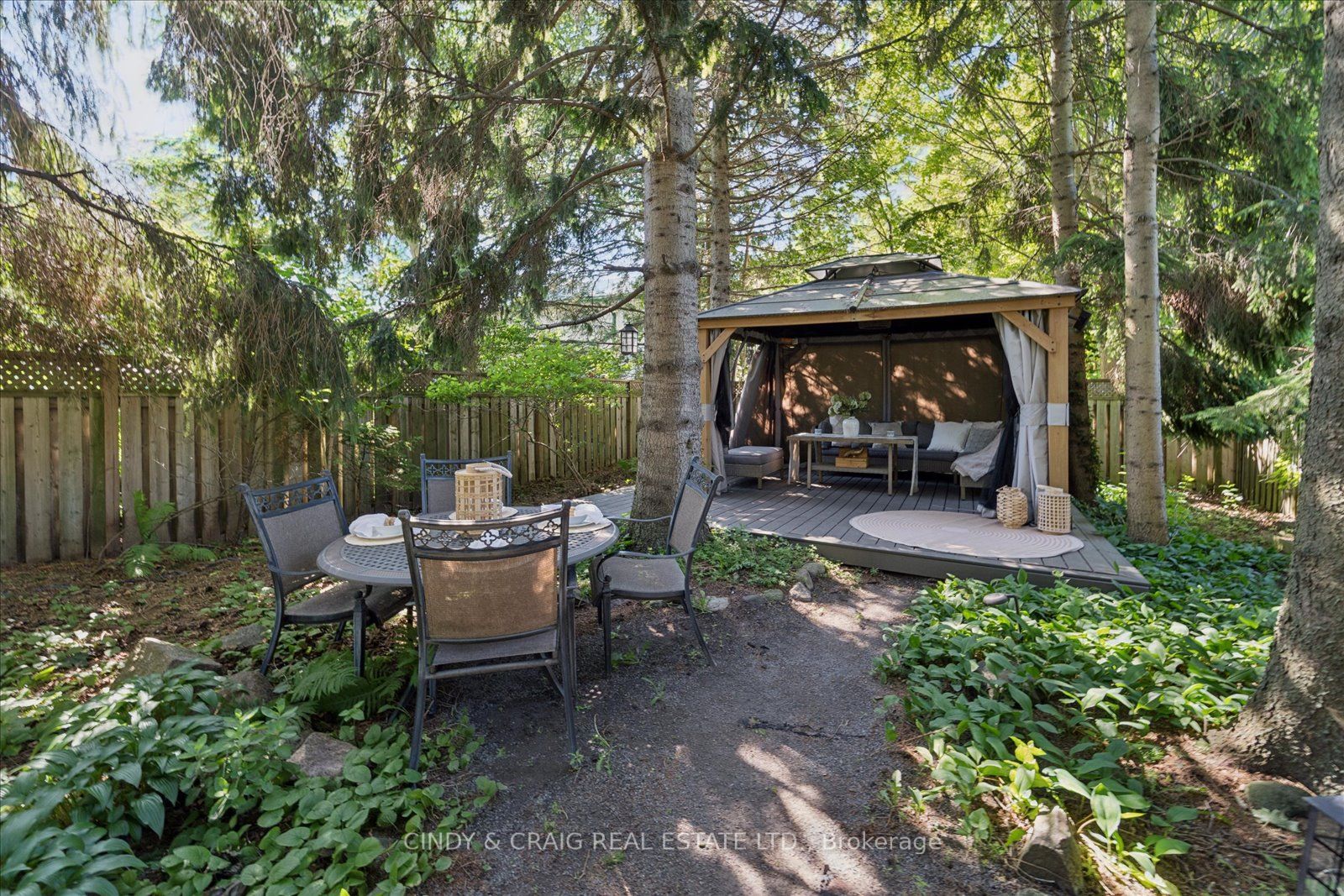 443 Victoria Street Property Photo 20