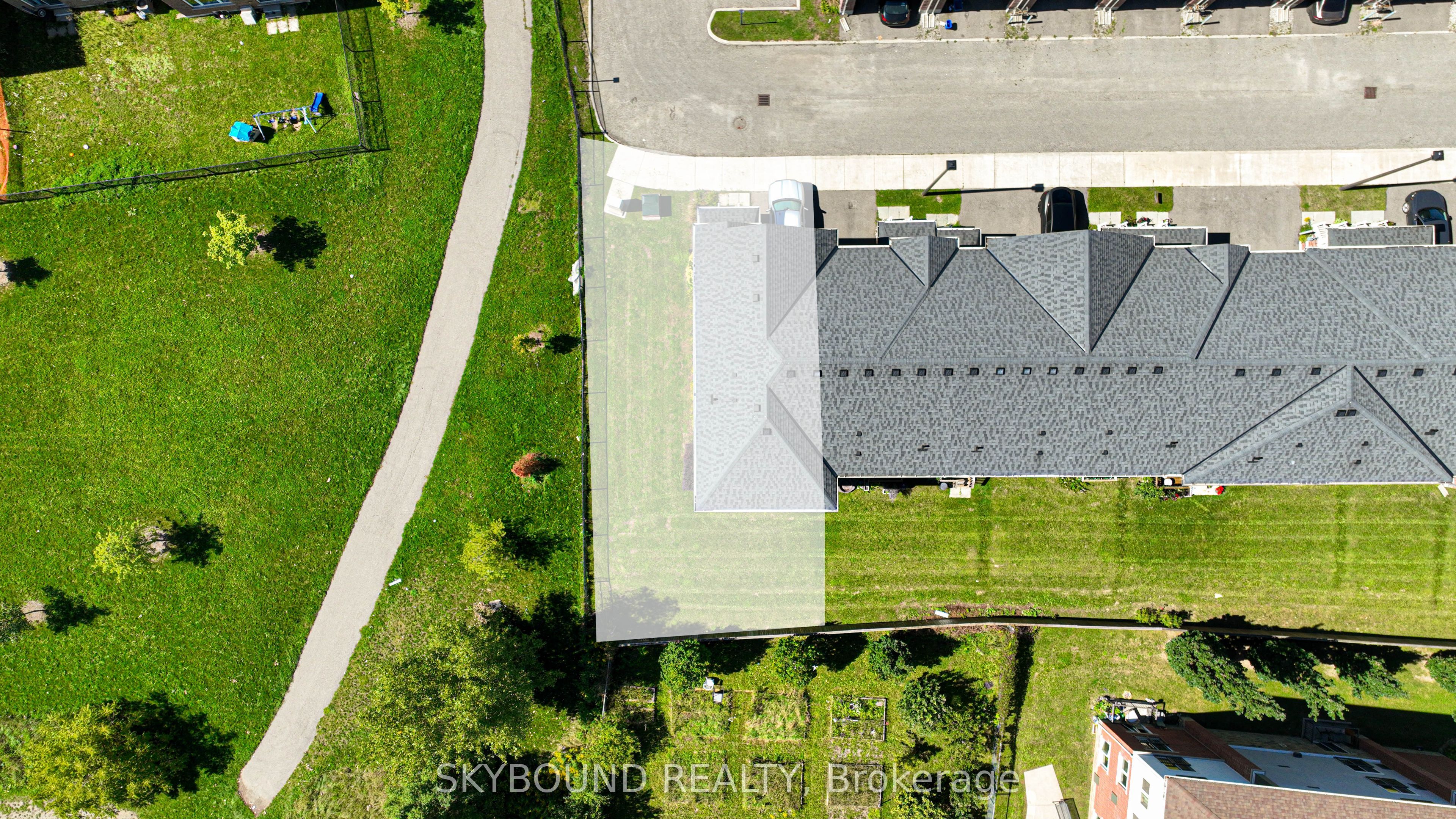 395 Linden Drive 8 Property Photo 4