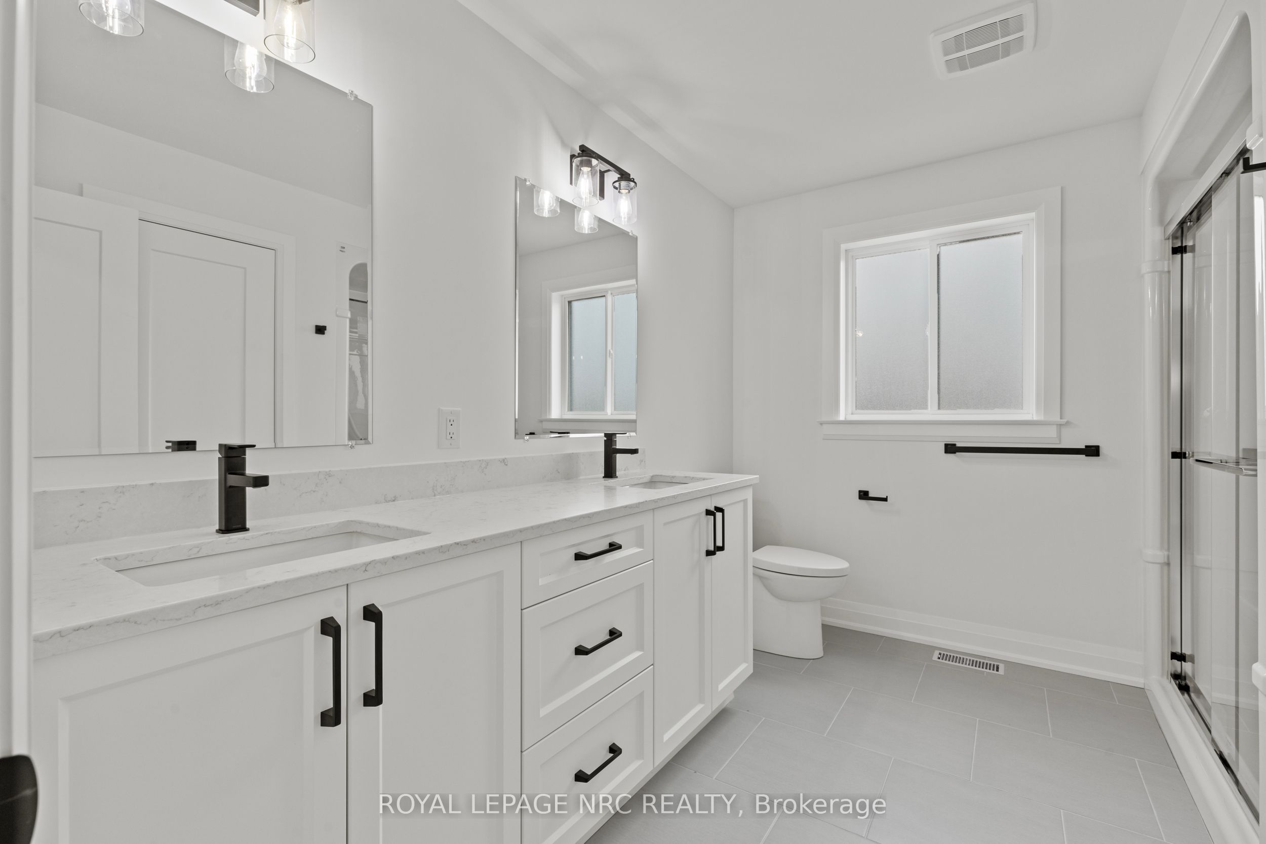 4705 Lee Avenue Property Photo 16