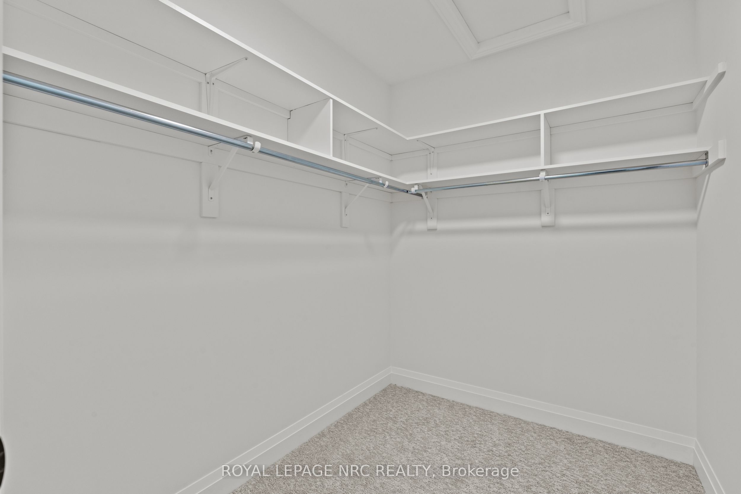 4705 Lee Avenue Property Photo 17