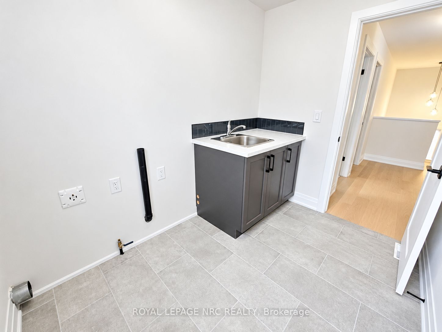 4705 Lee Avenue Property Photo 27