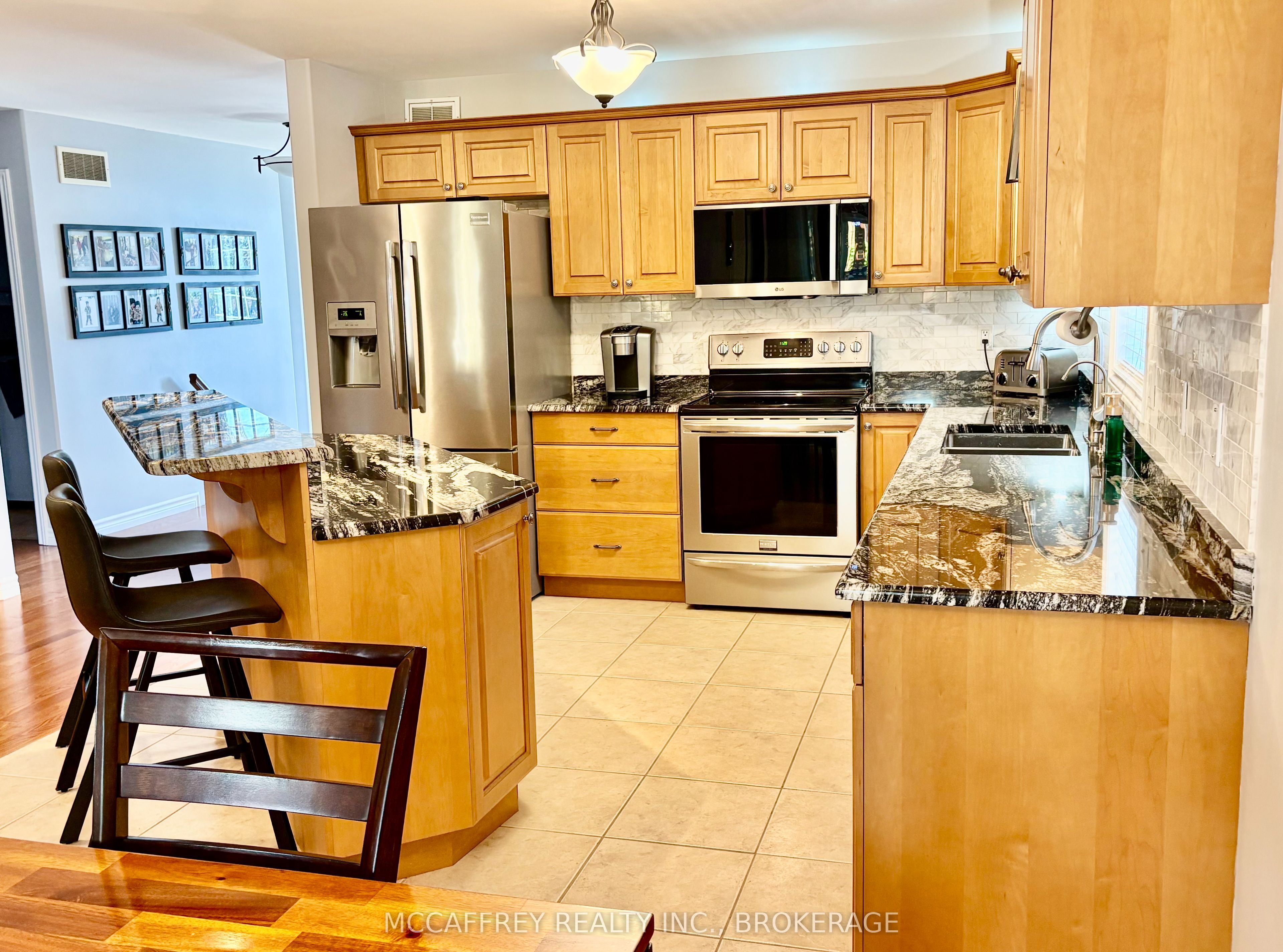 9 Hartwood Crescent Property Photo 13