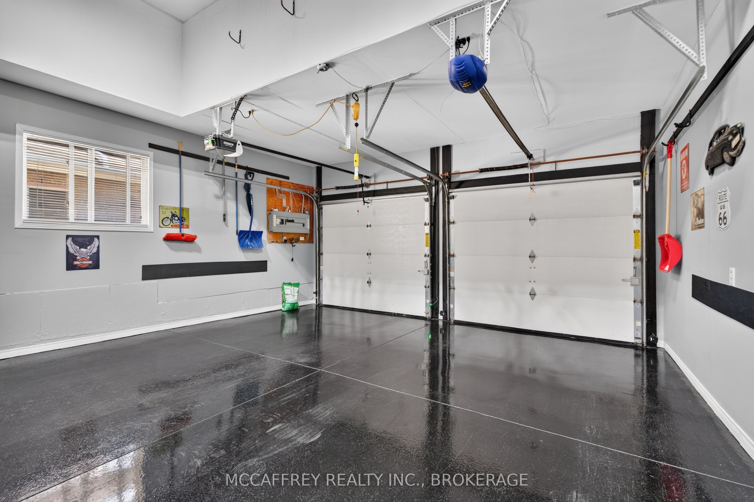 9 Hartwood Crescent Property Photo 30