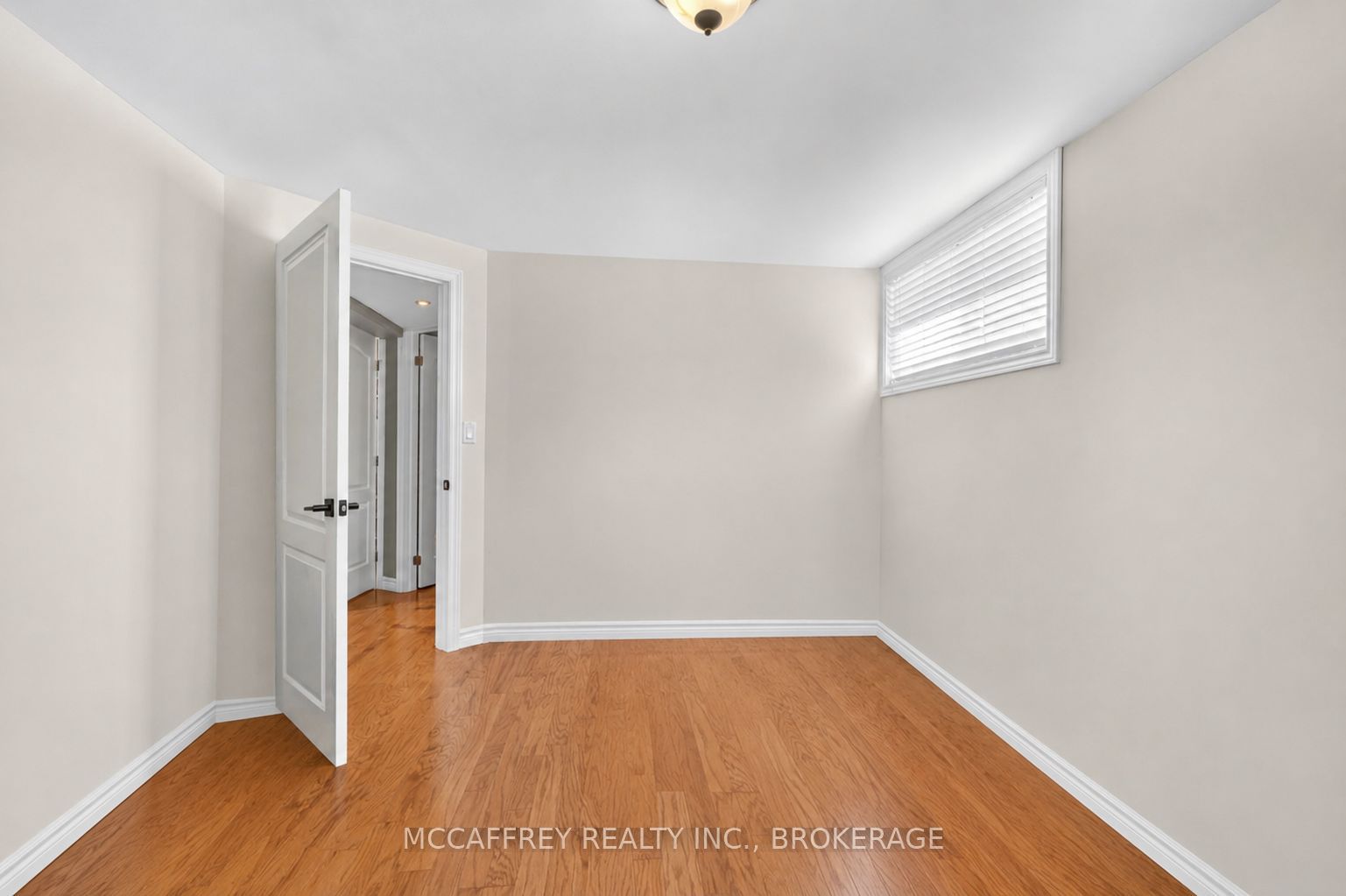 9 Hartwood Crescent Property Photo 41