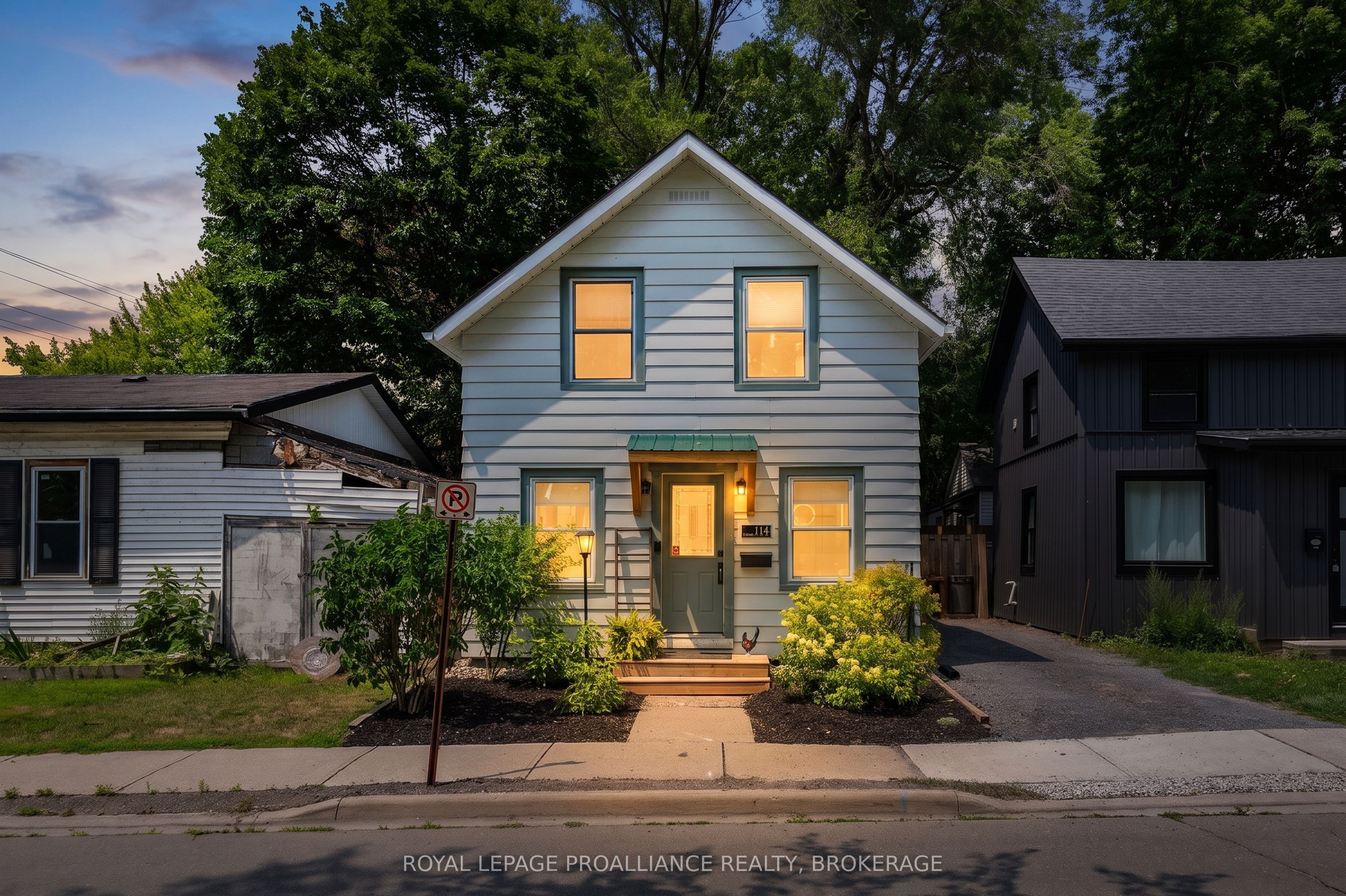 114 North Street N Property Photo 1
