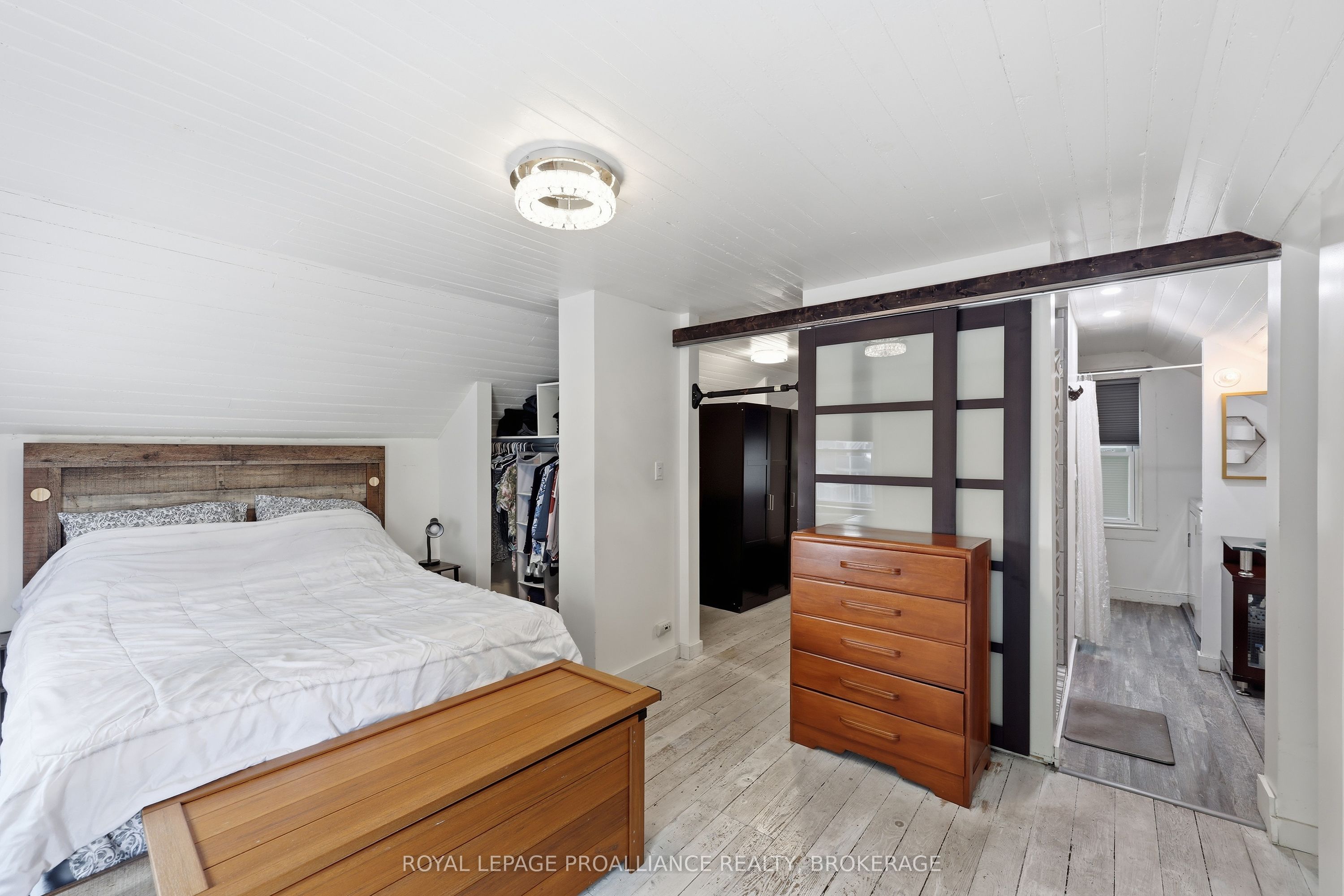 114 North Street N Property Photo 37