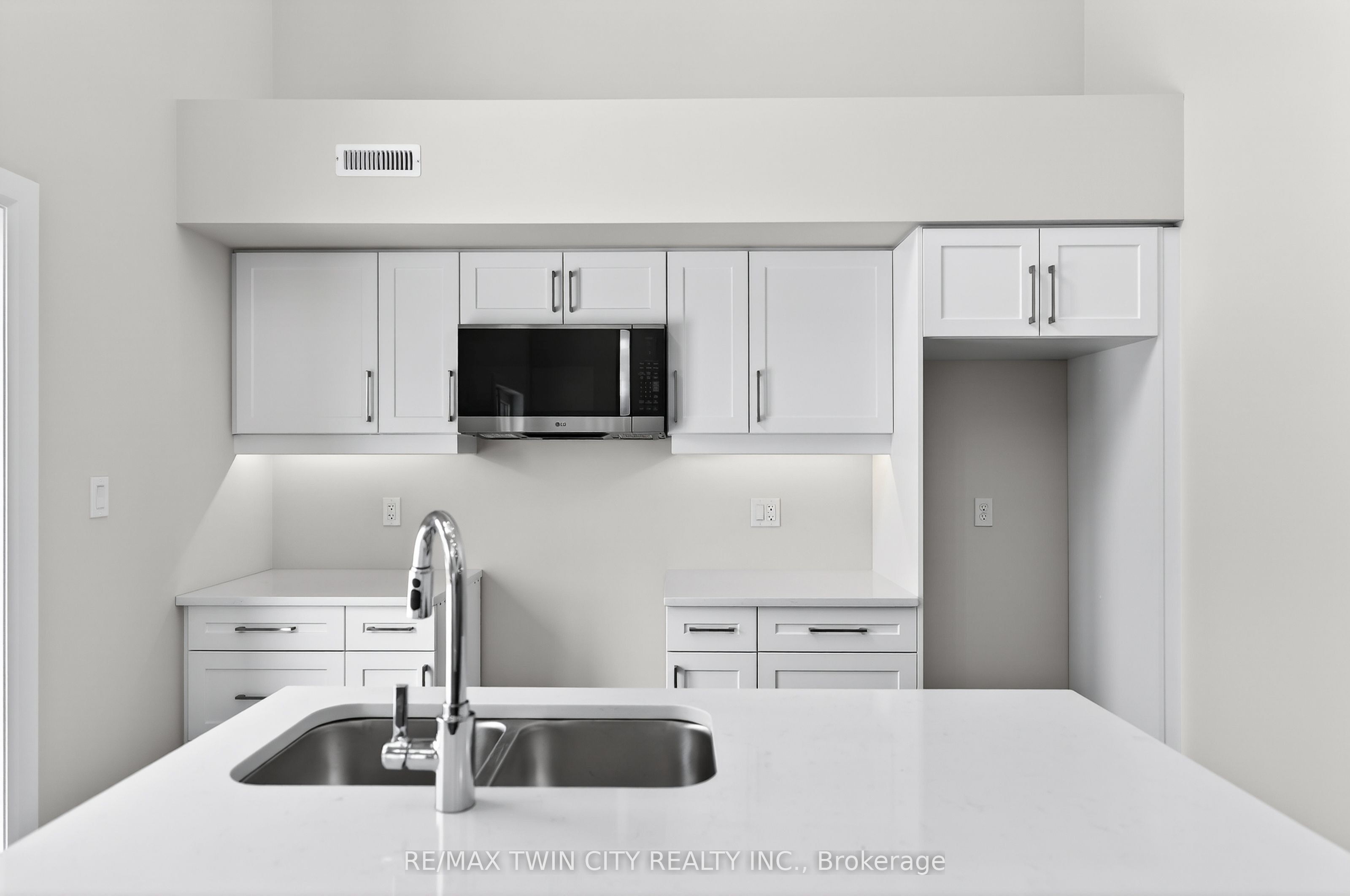 3202 Vivian Line 45 Property Photo 15