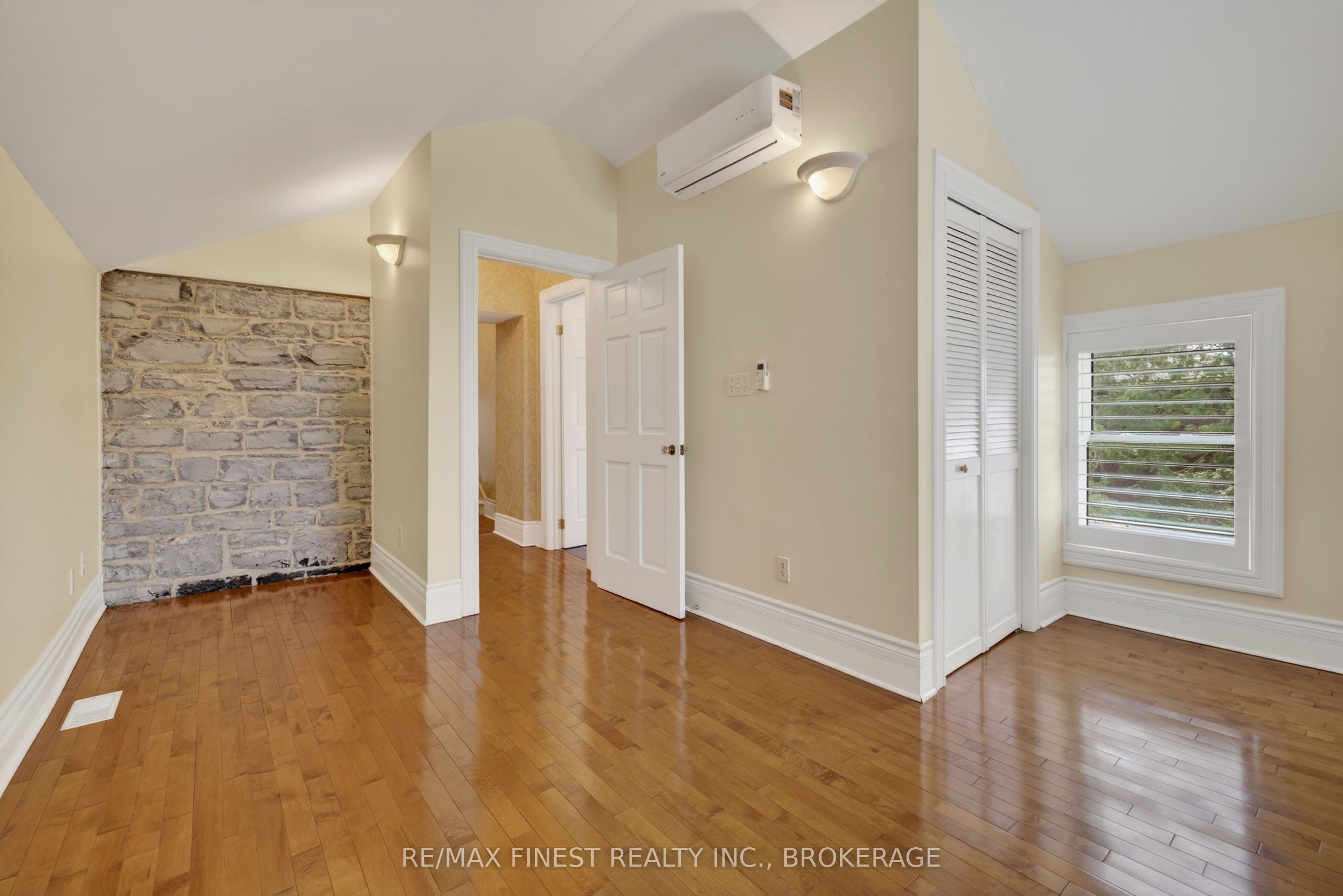 68 Collingwood Street Property Photo 24