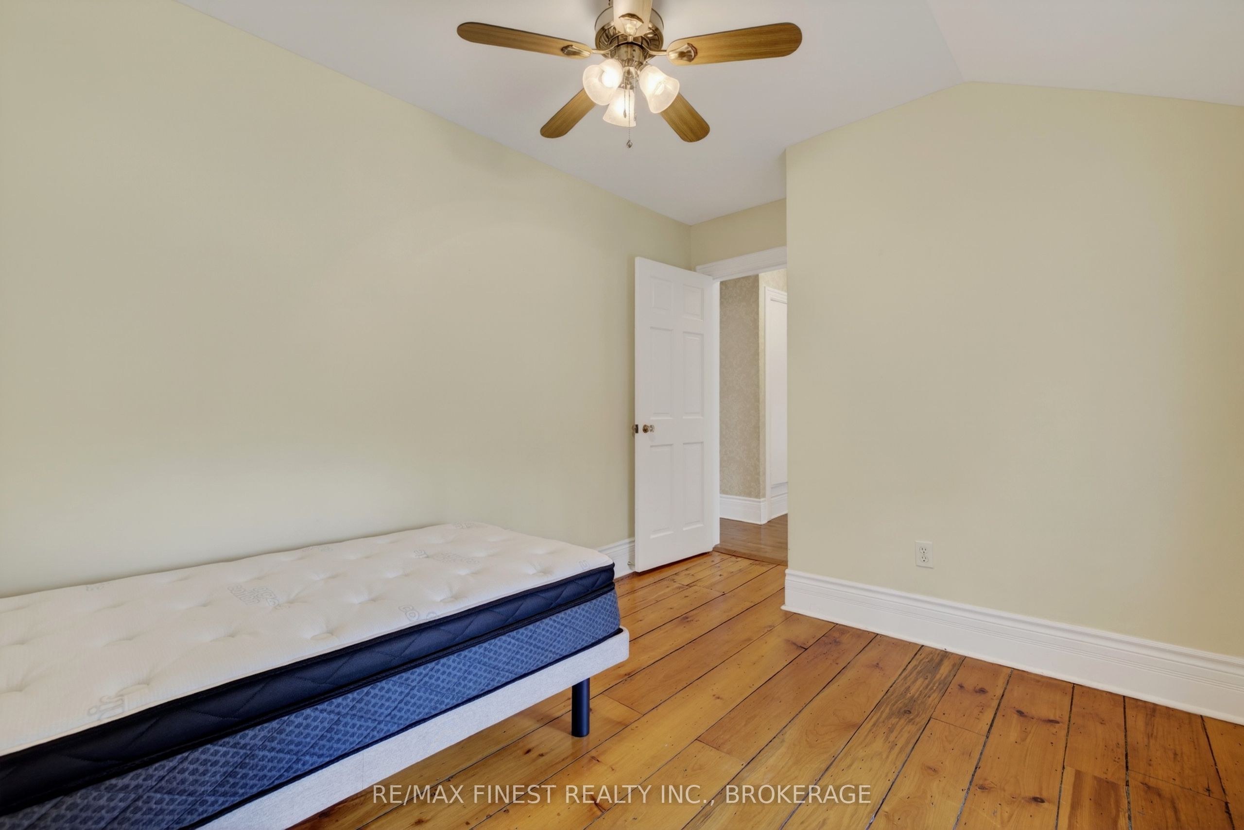 68 Collingwood Street Property Photo 31