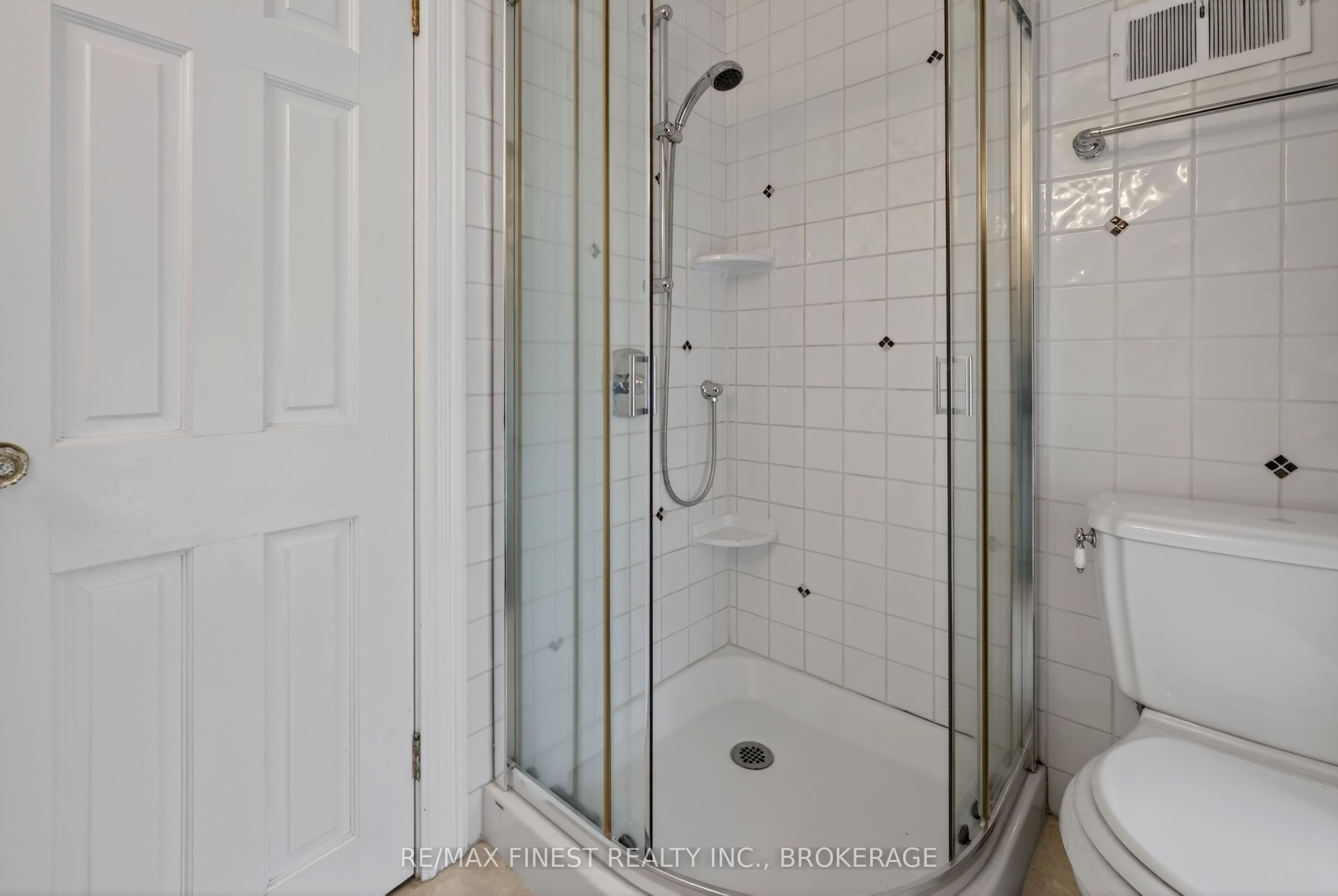 68 Collingwood Street Property Photo 33