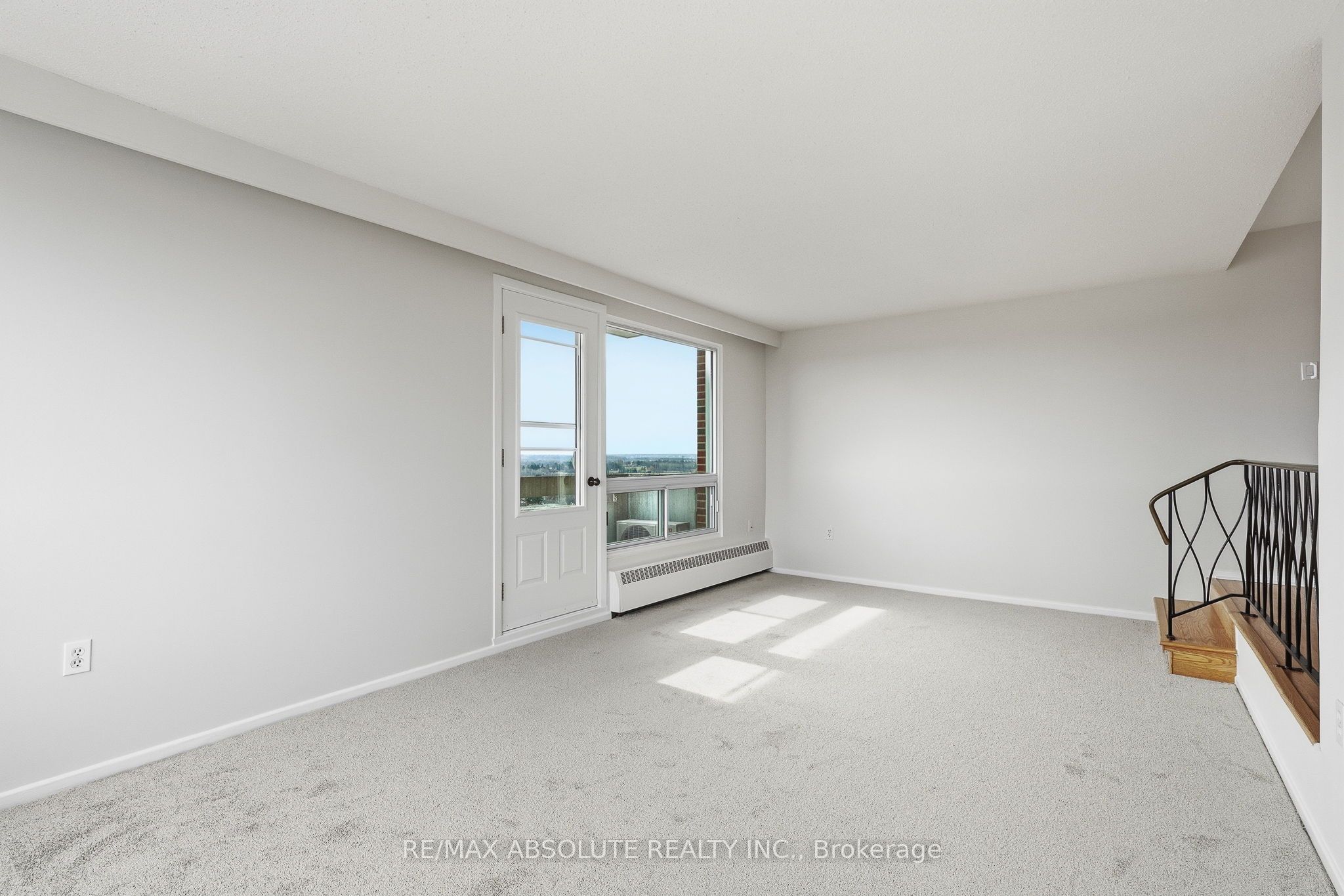 915 Elmsmere Road 1010 Property Photo 11