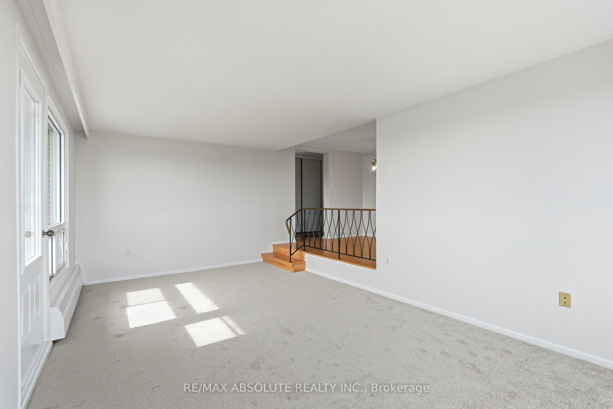 915 Elmsmere Road 1010 Property Photo 12