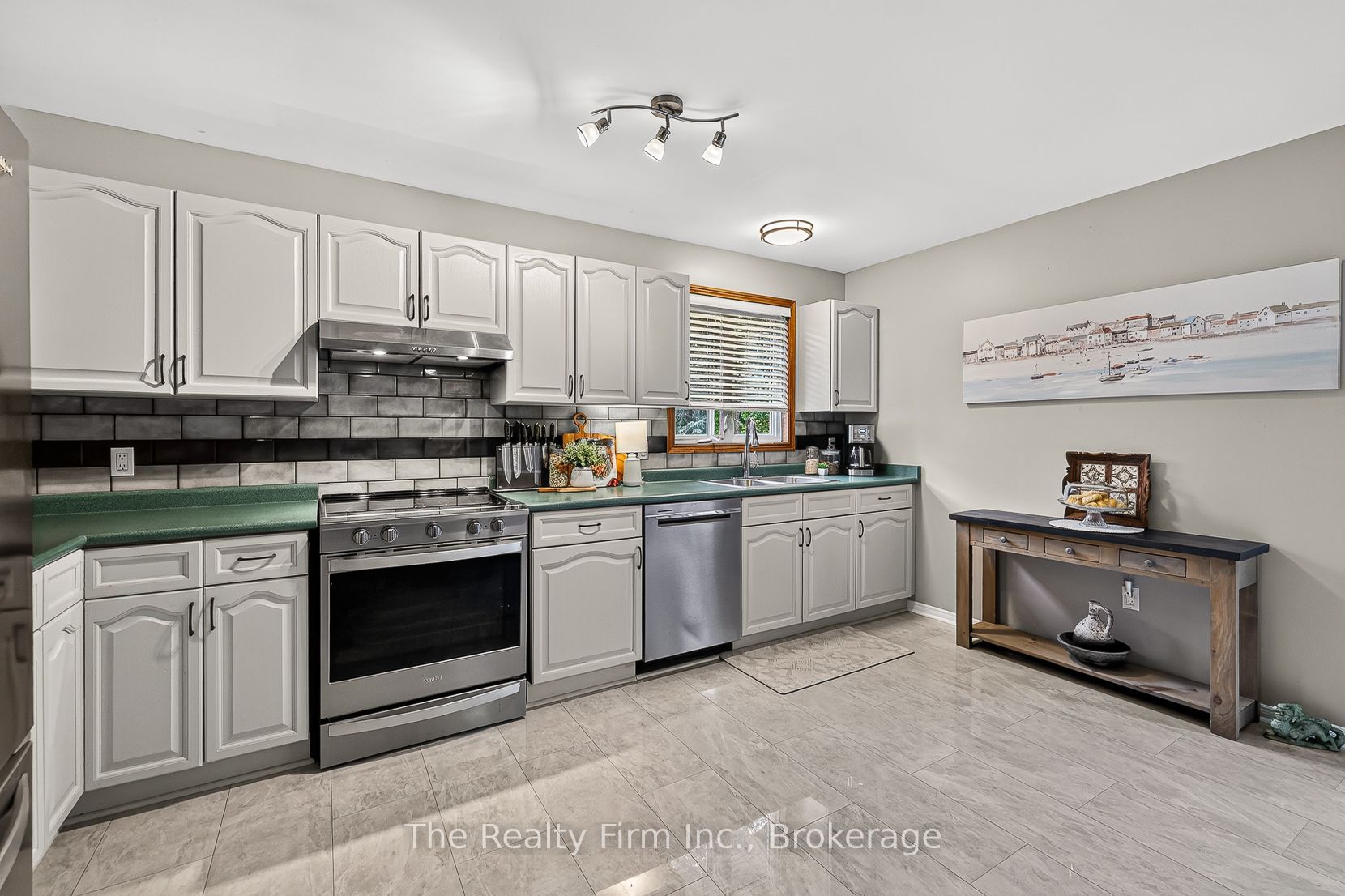 22 Mccreery Road Property Photo 19