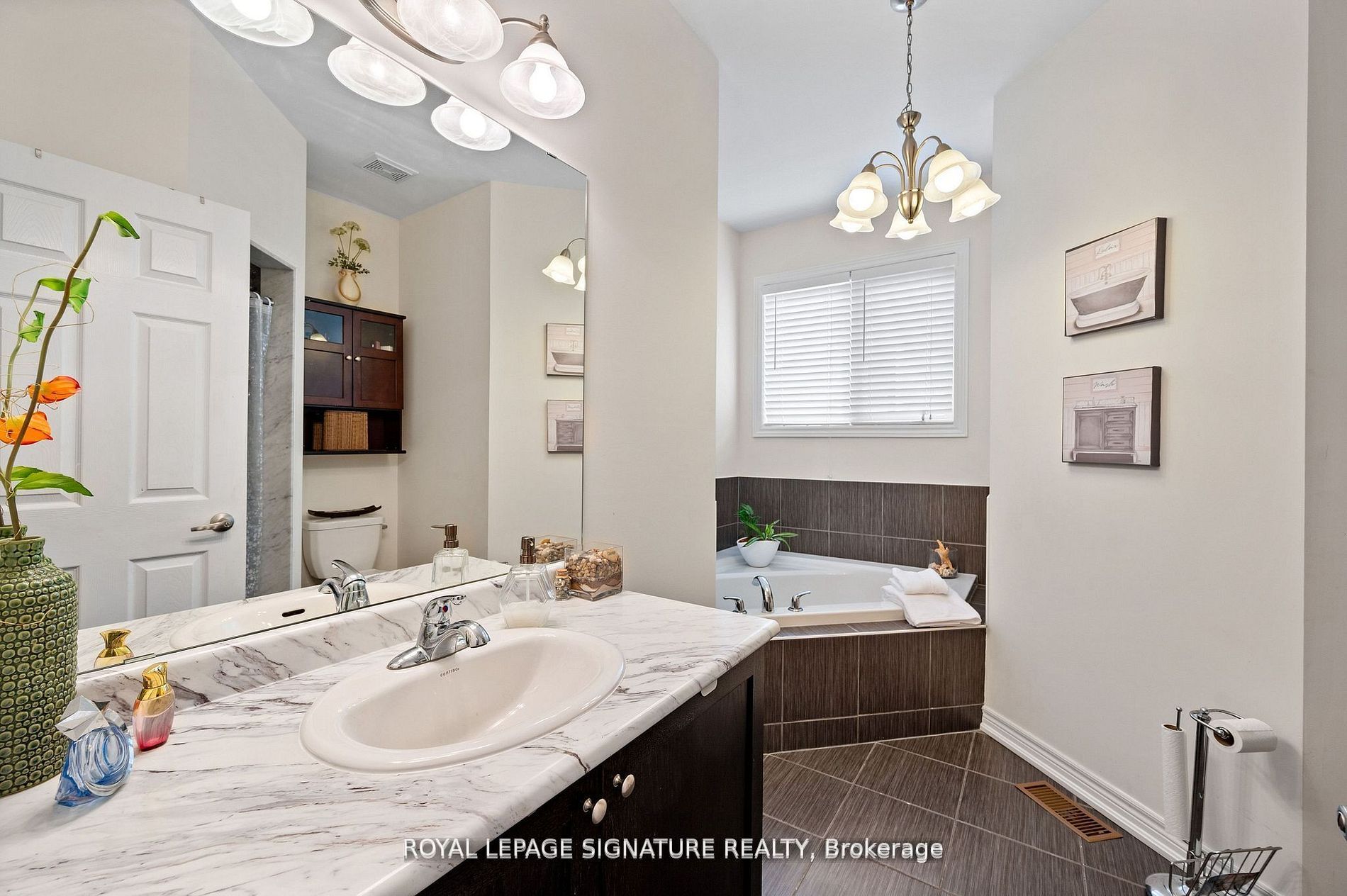436 Galbraith Street Property Photo 24