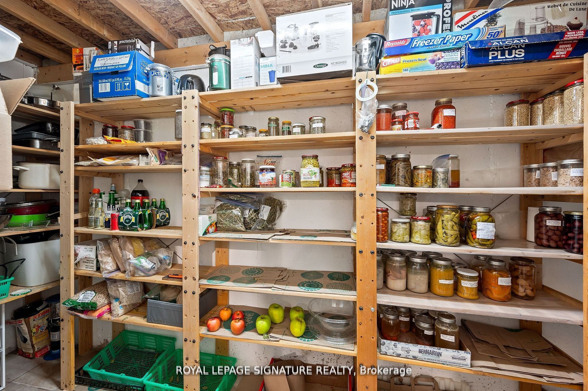 436 Galbraith Street Property Photo 42