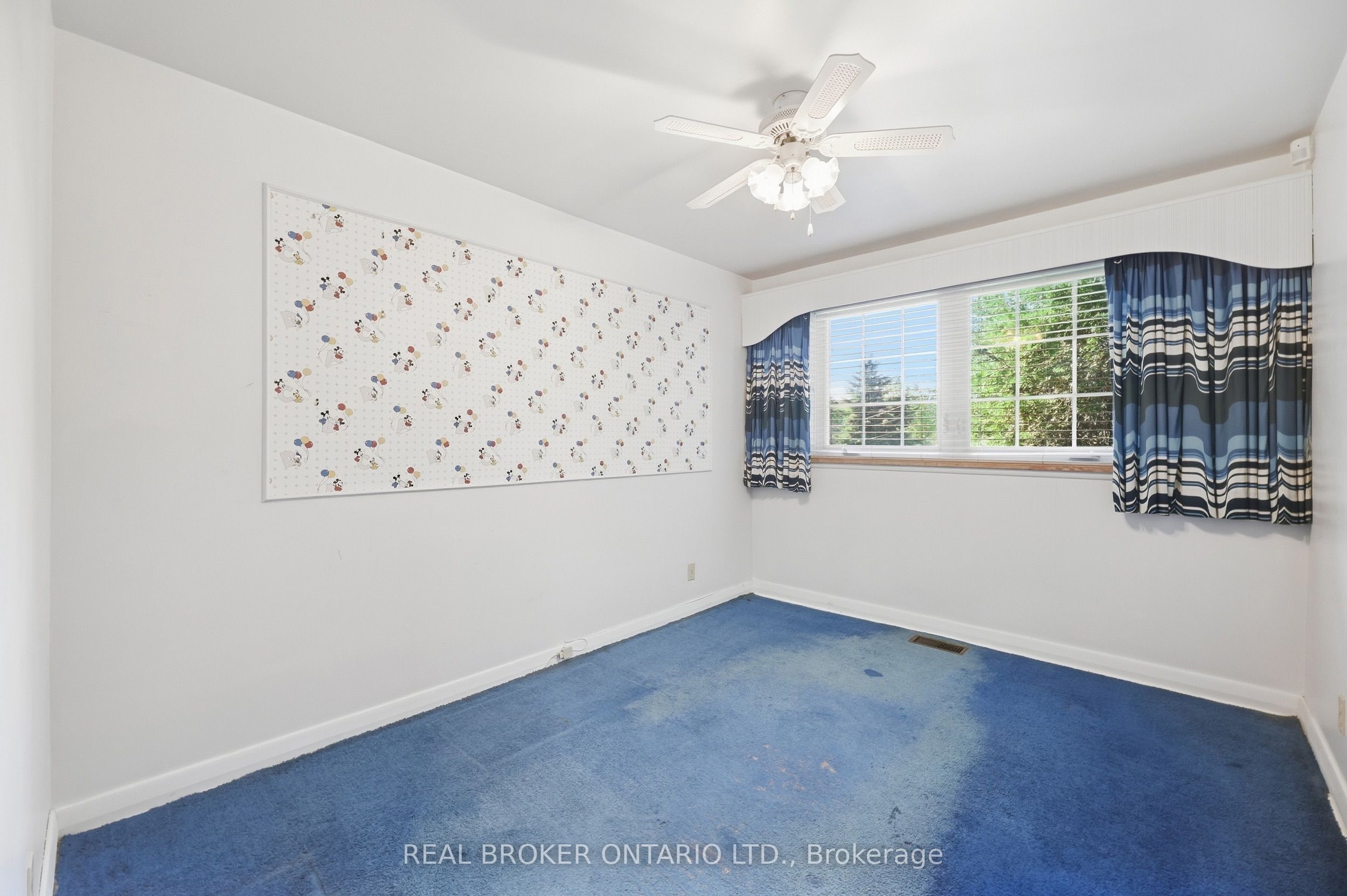 8 Hill Place Property Photo 14