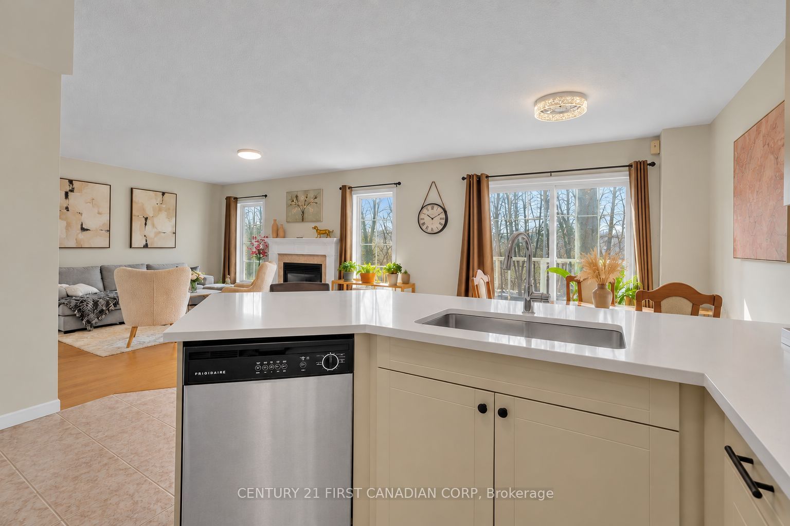89 Mctaggart Court Property Photo 12