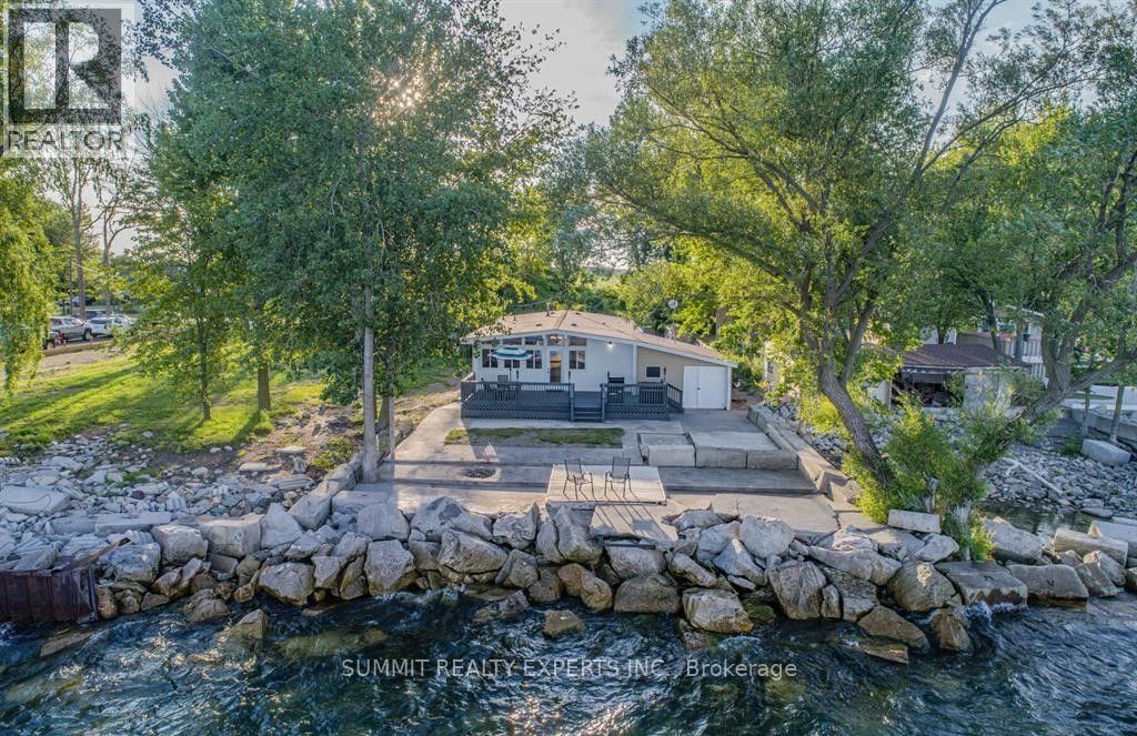 262 Cotterie Park Property Photo 1
