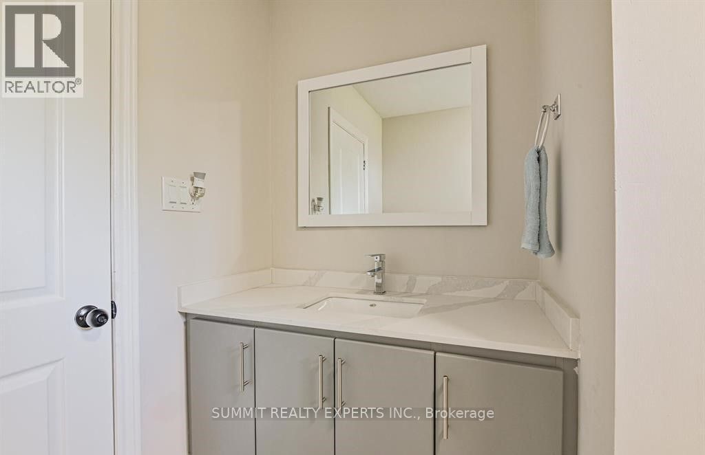 262 Cotterie Park Property Photo 24