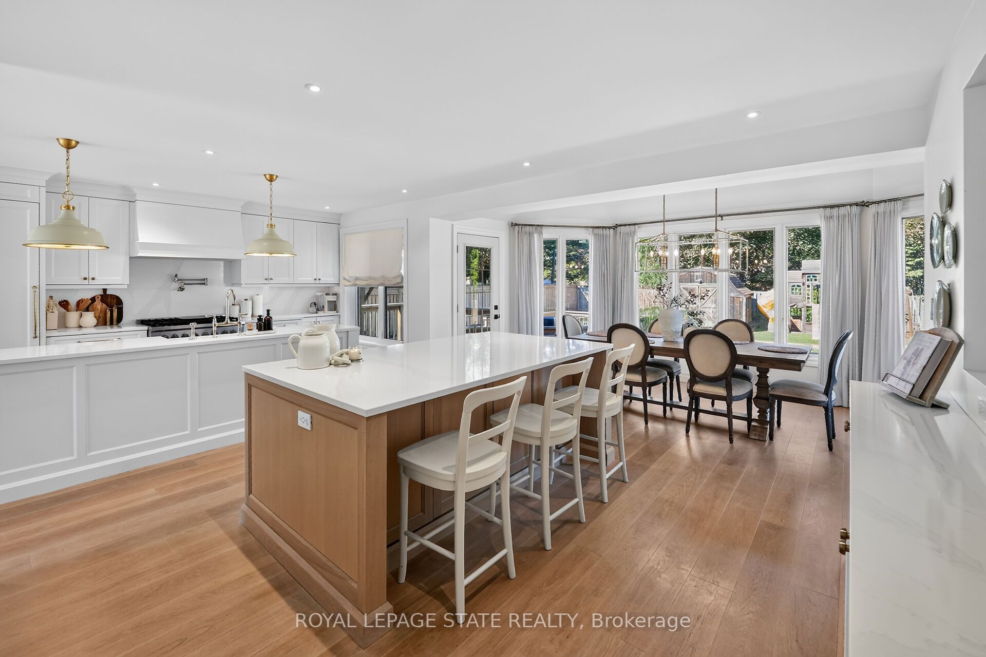 64 Driftwood Court Property Photo 6