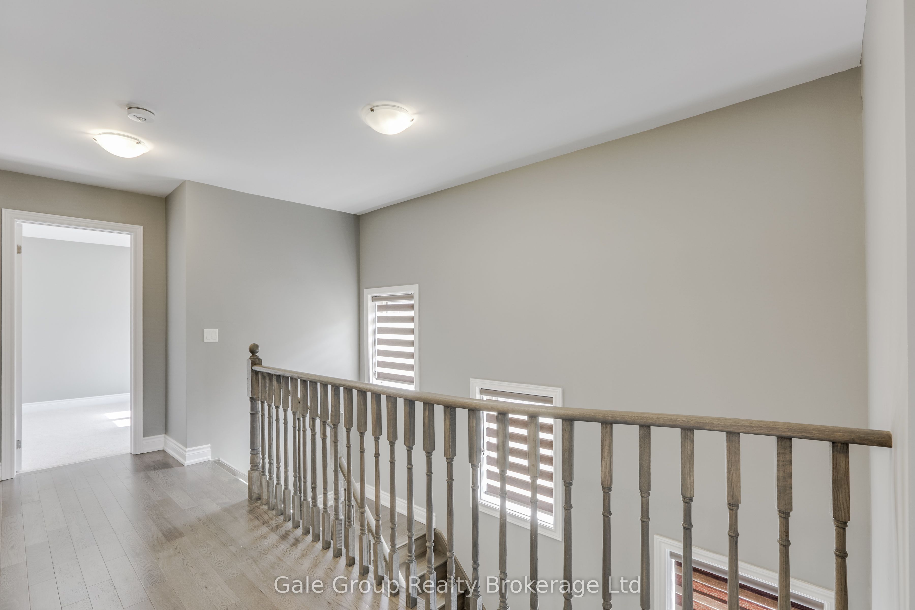 118 Huntingford Trail W Property Photo 18