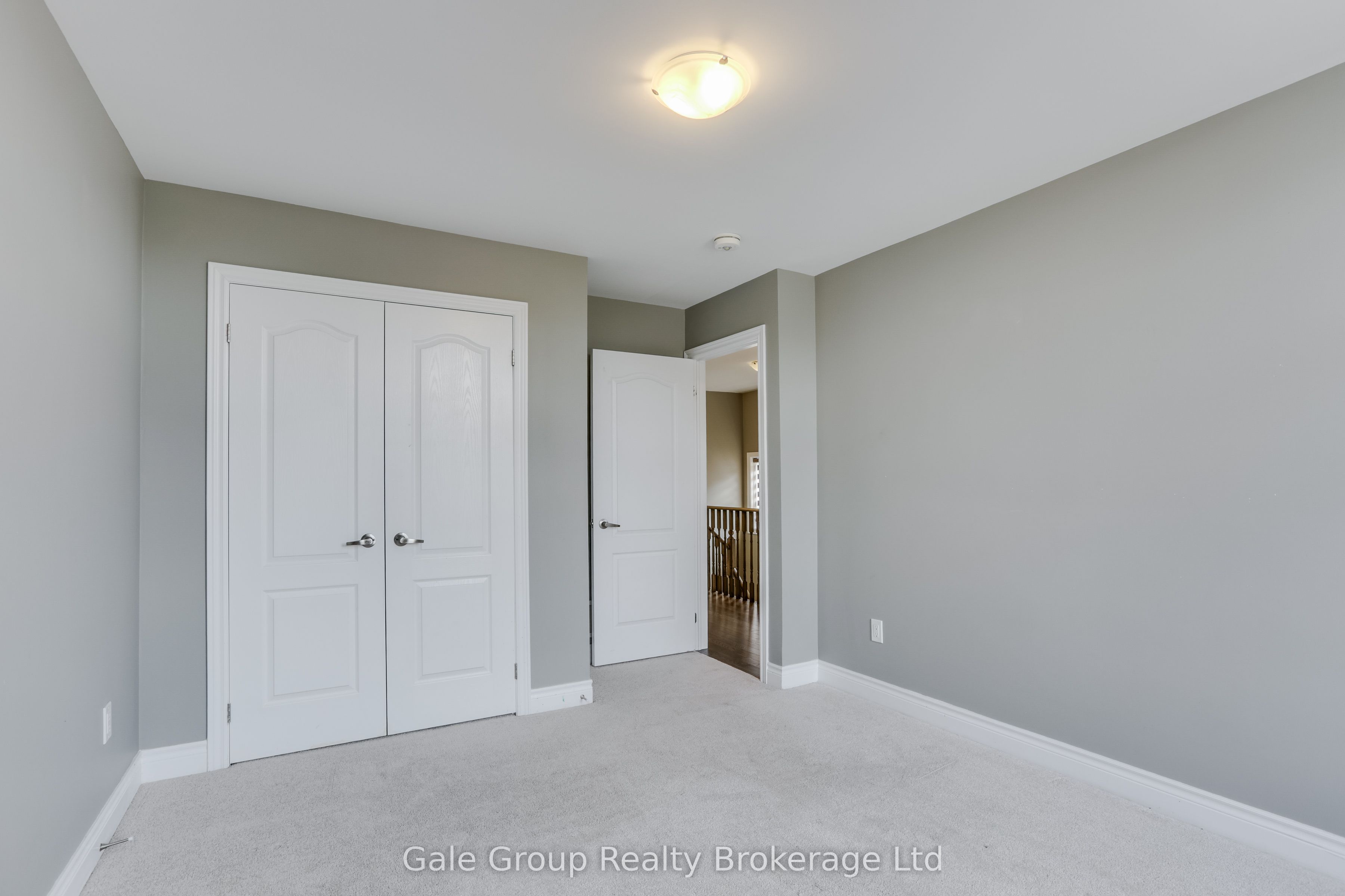 118 Huntingford Trail W Property Photo 37