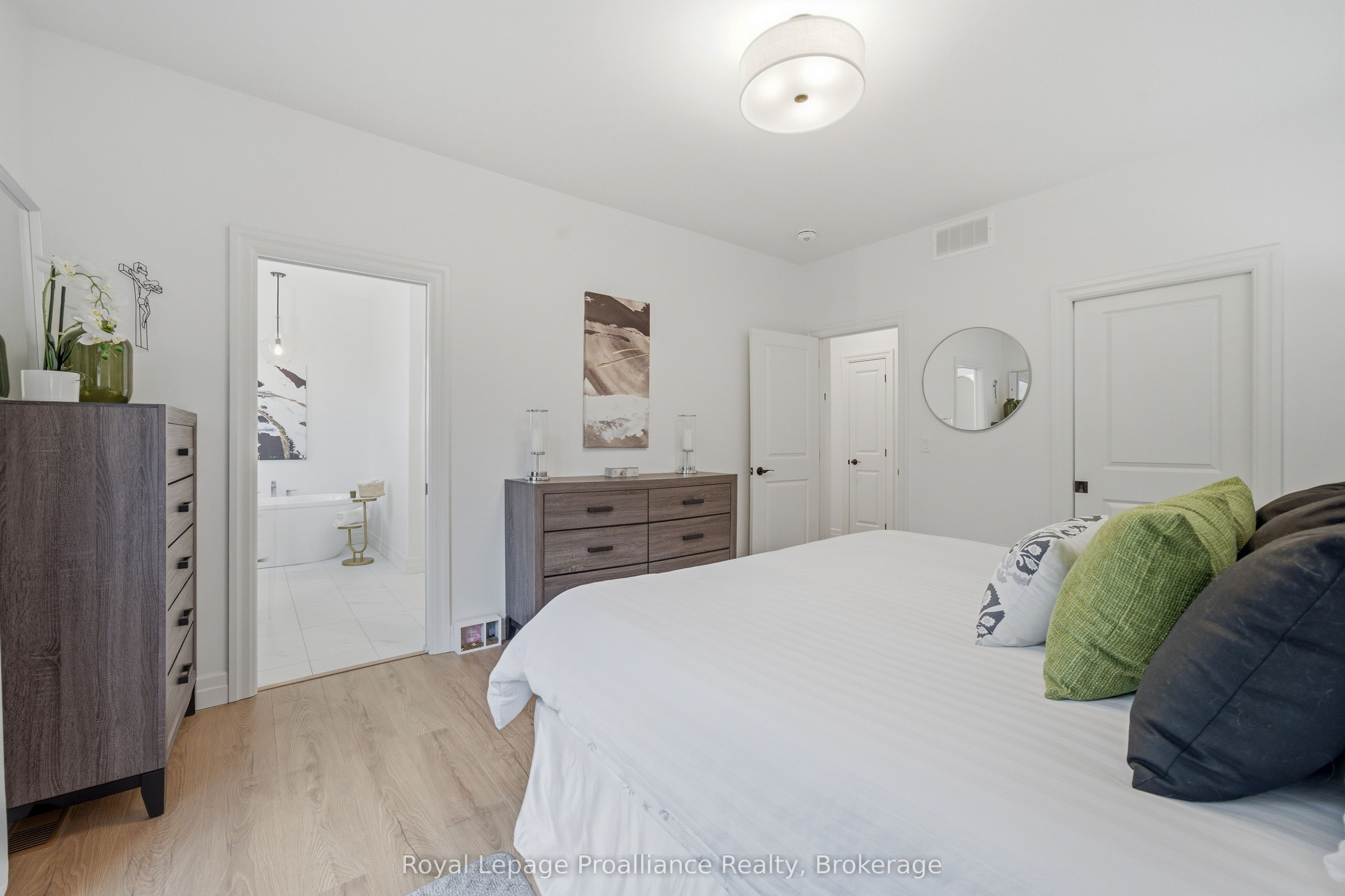 48 Deerview Drive Property Photo 23