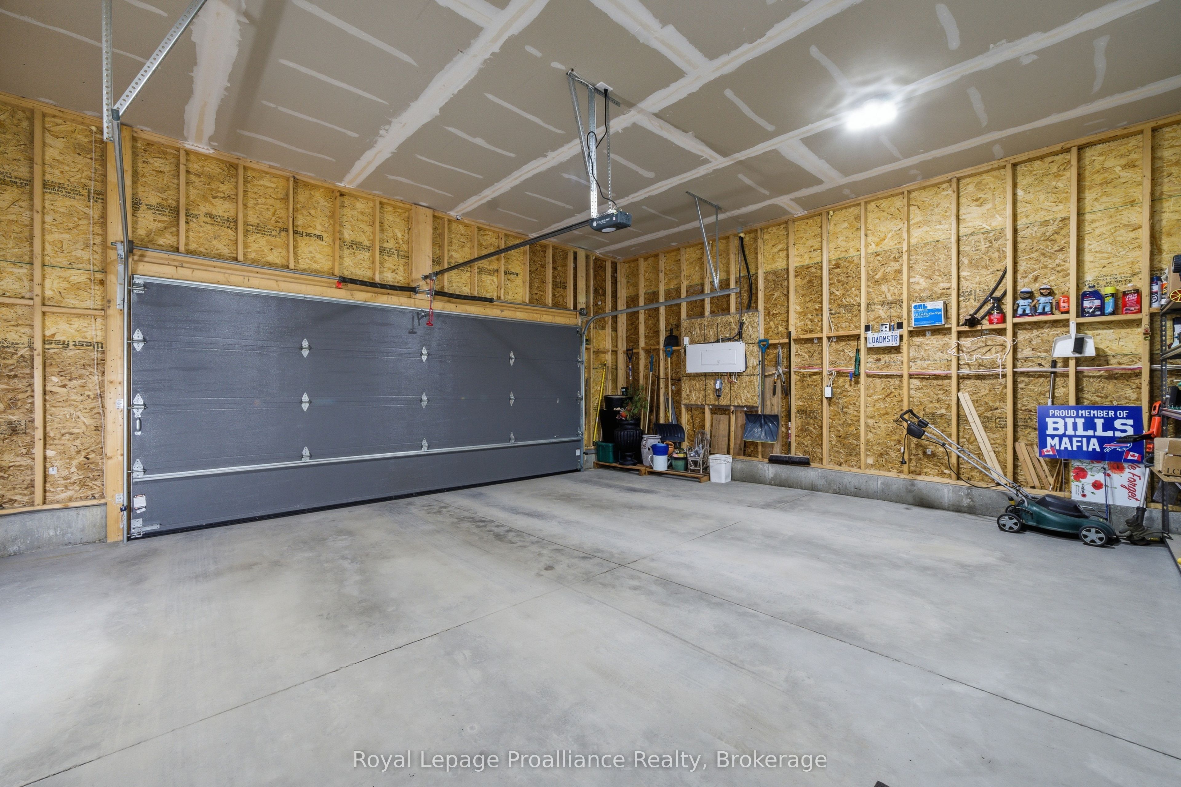 48 Deerview Drive Property Photo 37