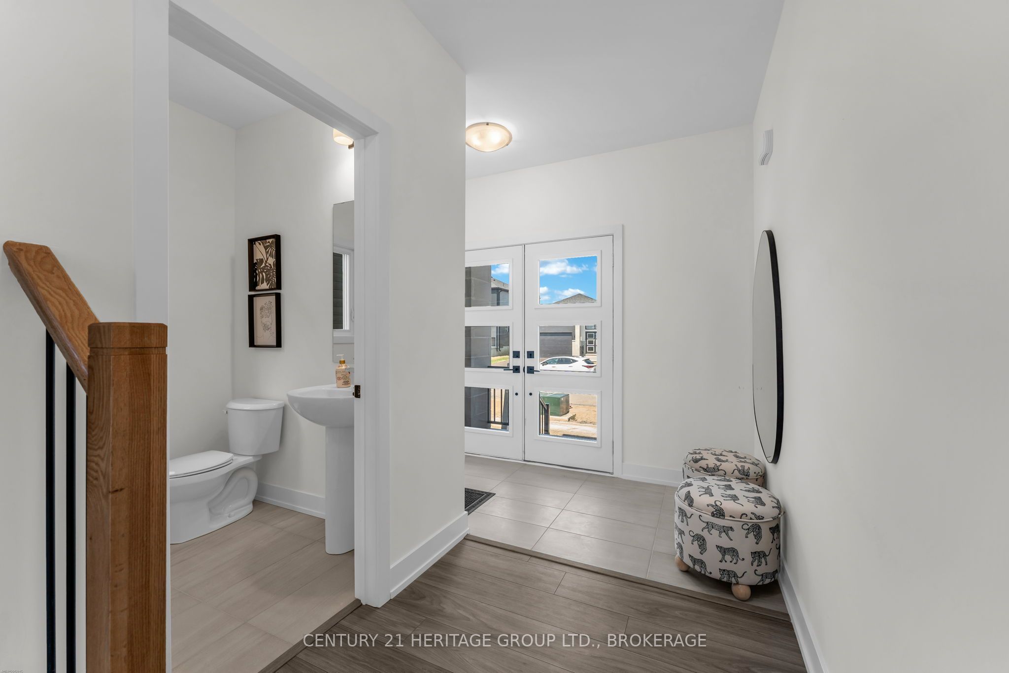 48 Dusenbury Drive Property Photo 4