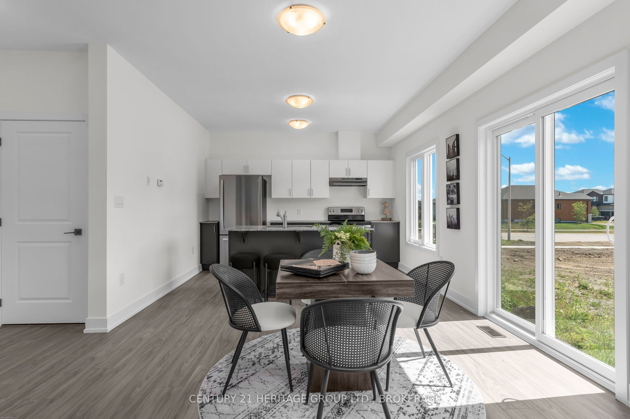 48 Dusenbury Drive Property Photo 8