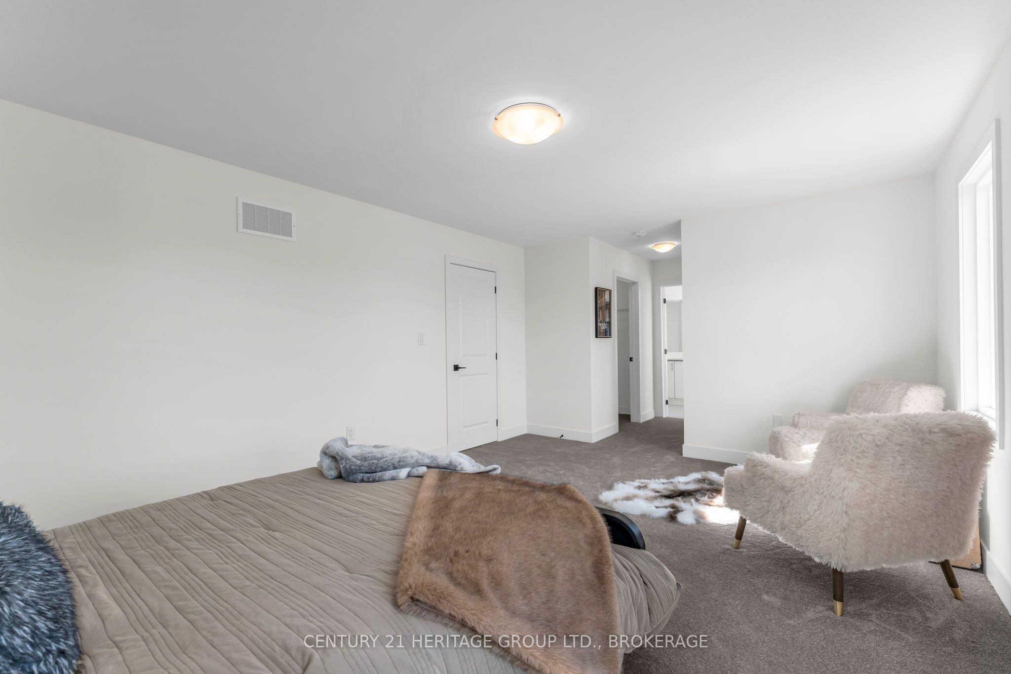 48 Dusenbury Drive Property Photo 33