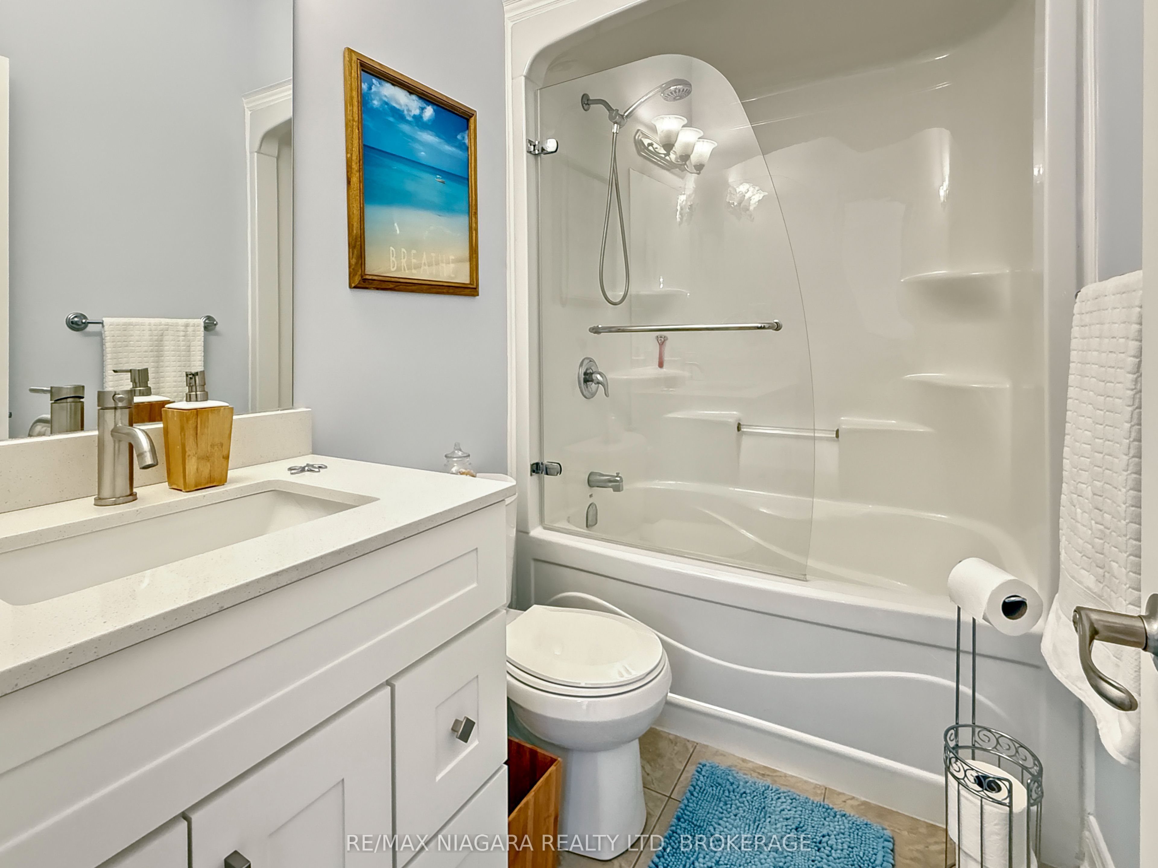 1041 Meadowood Street Property Photo 15