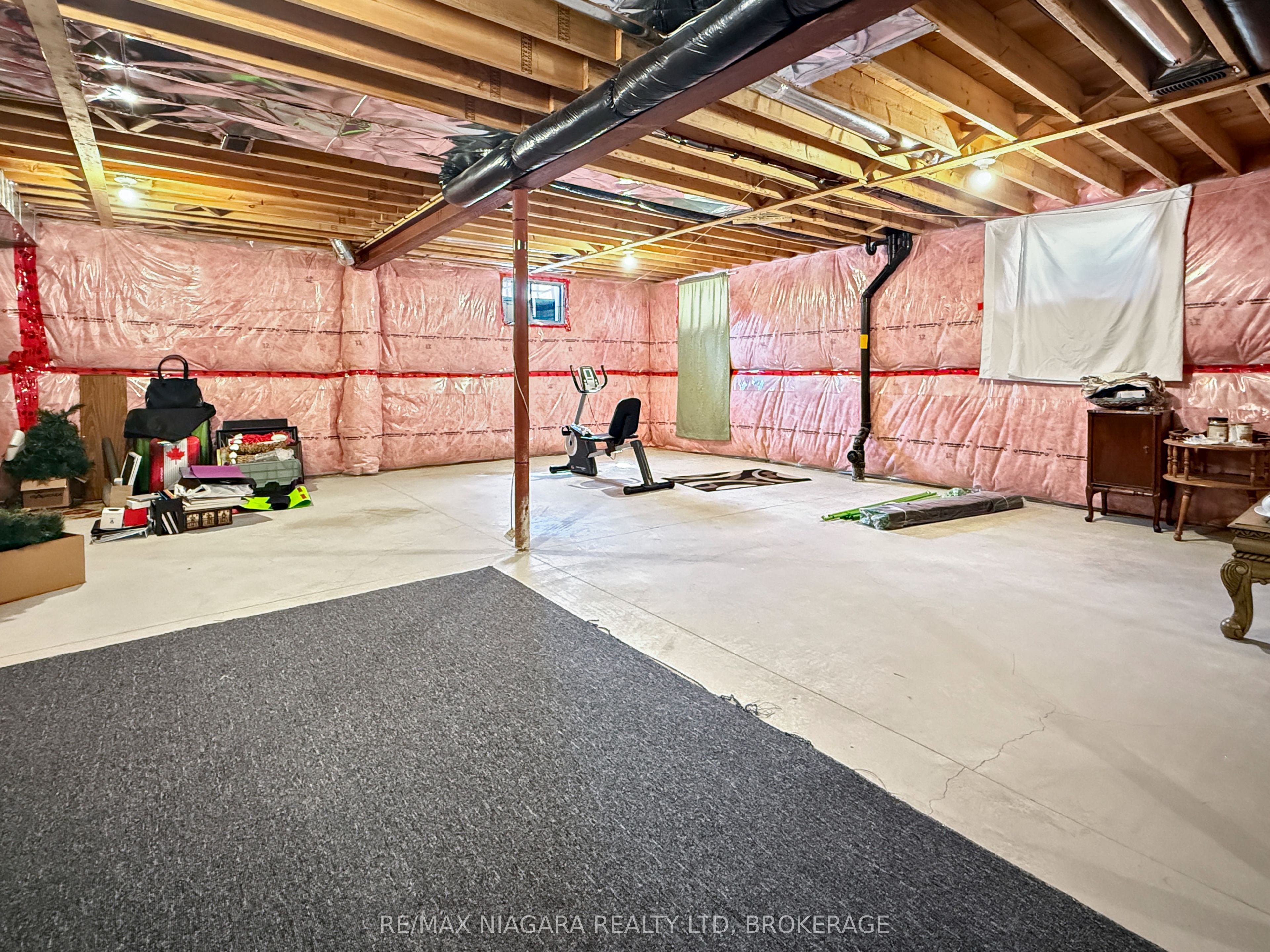 1041 Meadowood Street Property Photo 17