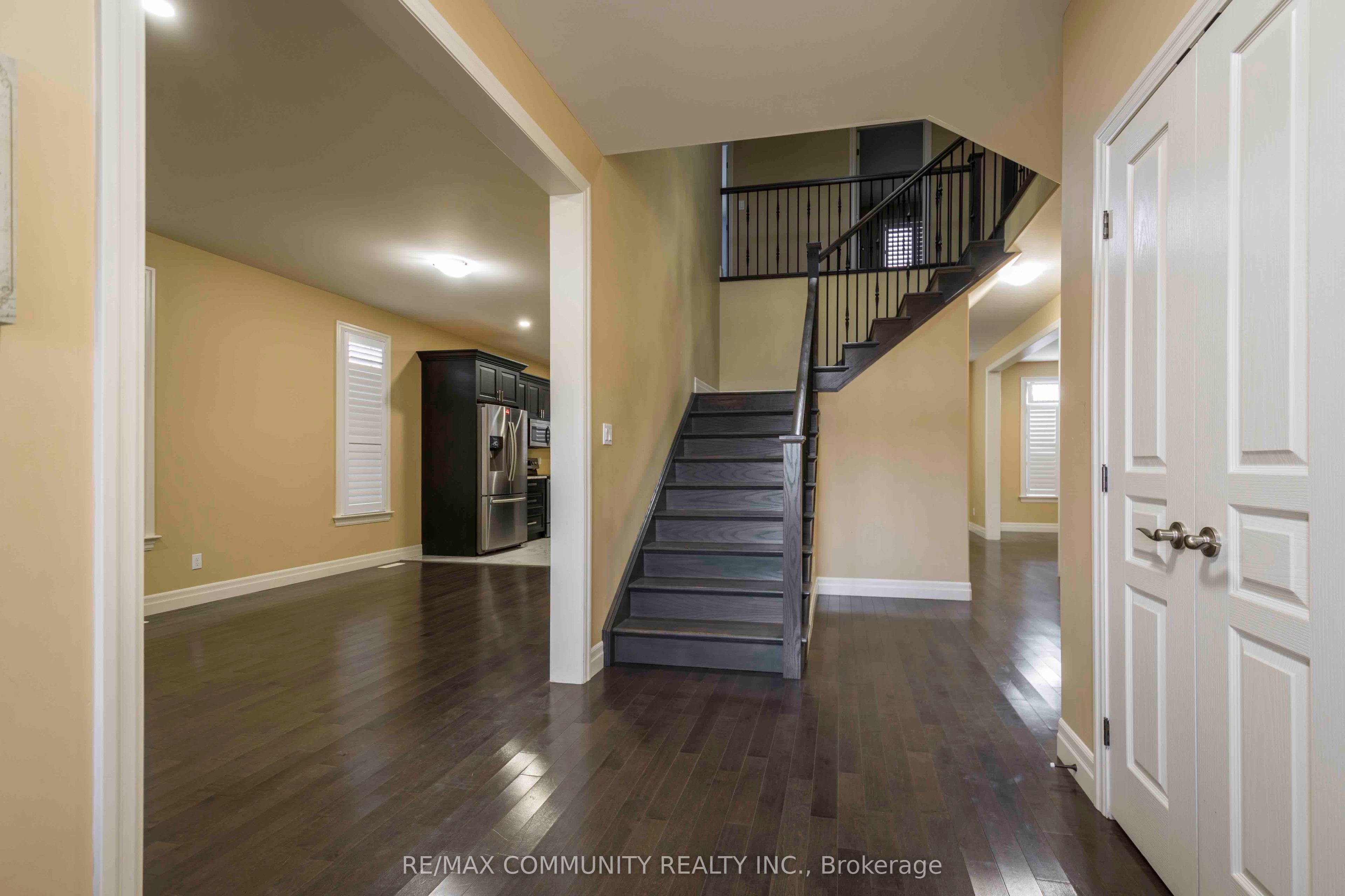 19 Bevan Drive Main Property Photo 5