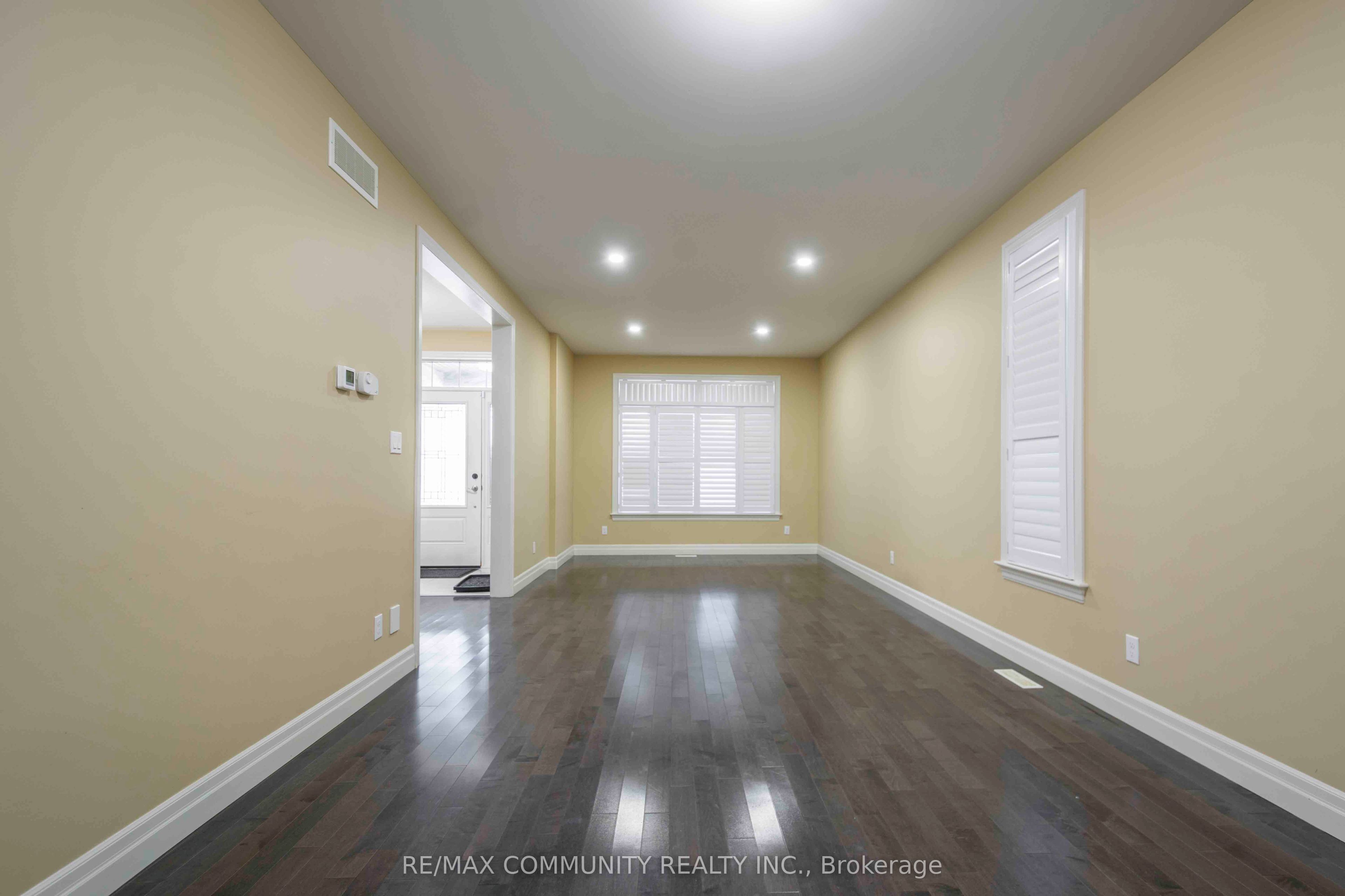 19 Bevan Drive Main Property Photo 8