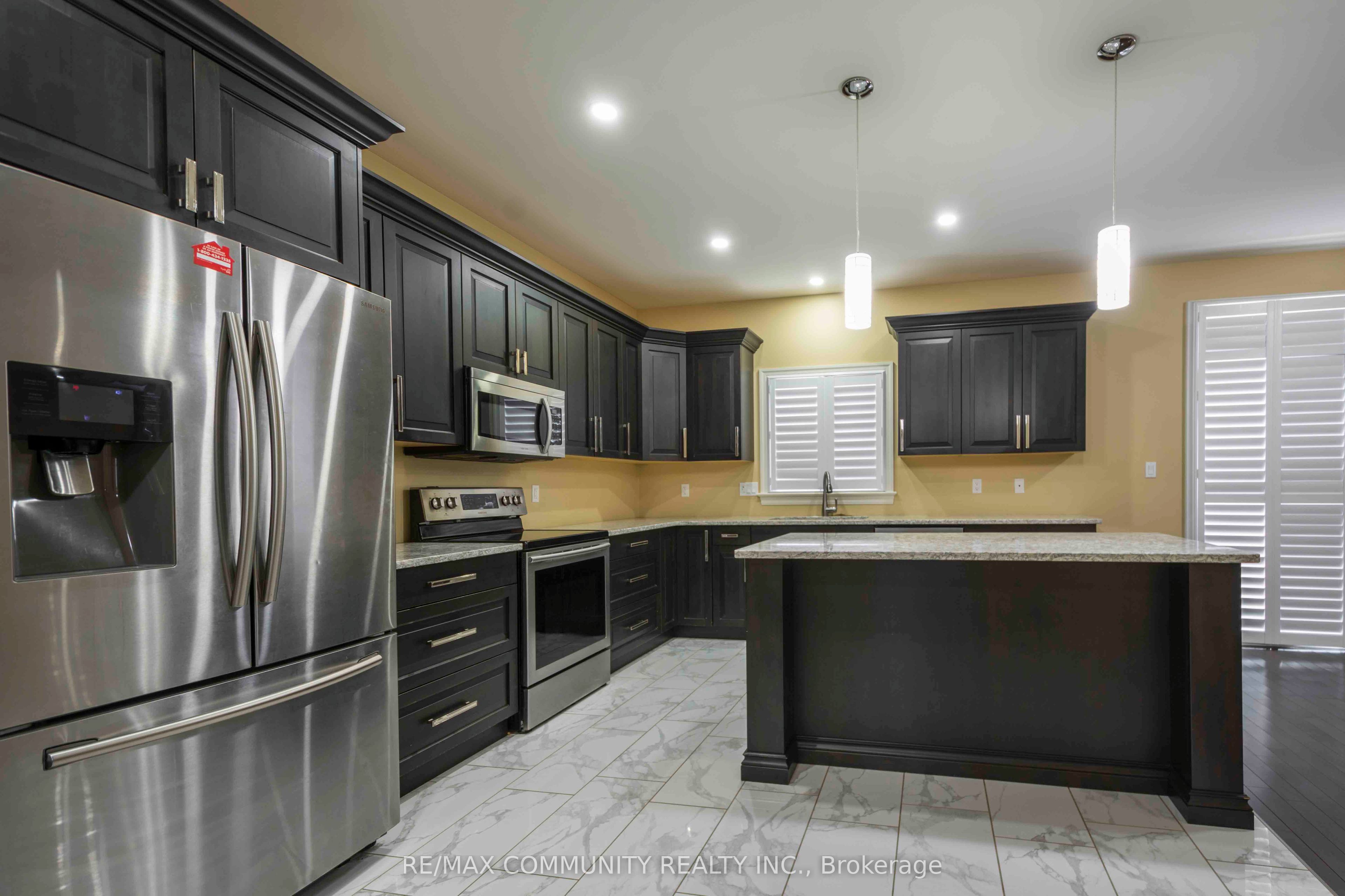 19 Bevan Drive Main Property Photo 9