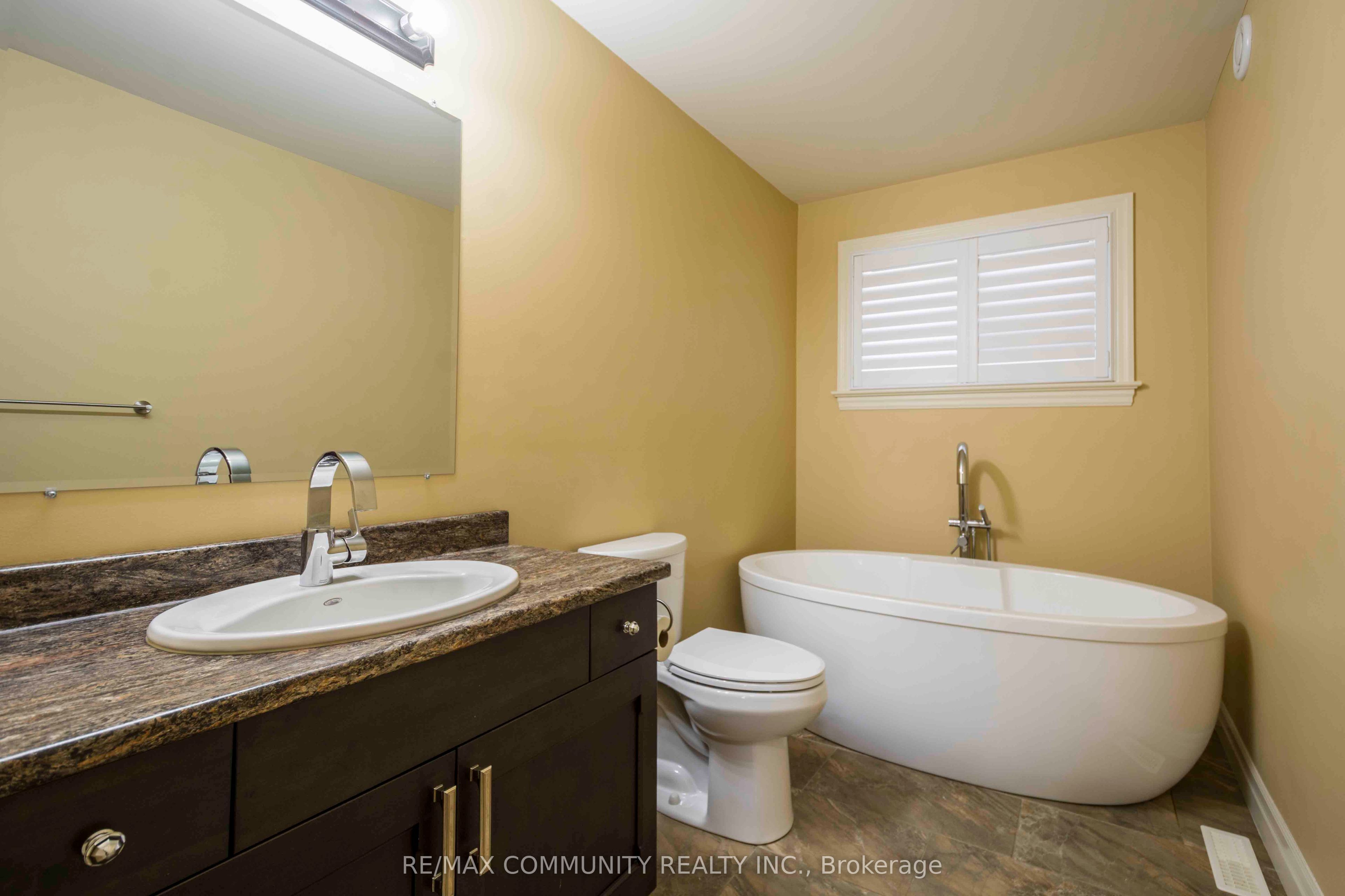 19 Bevan Drive Main Property Photo 23