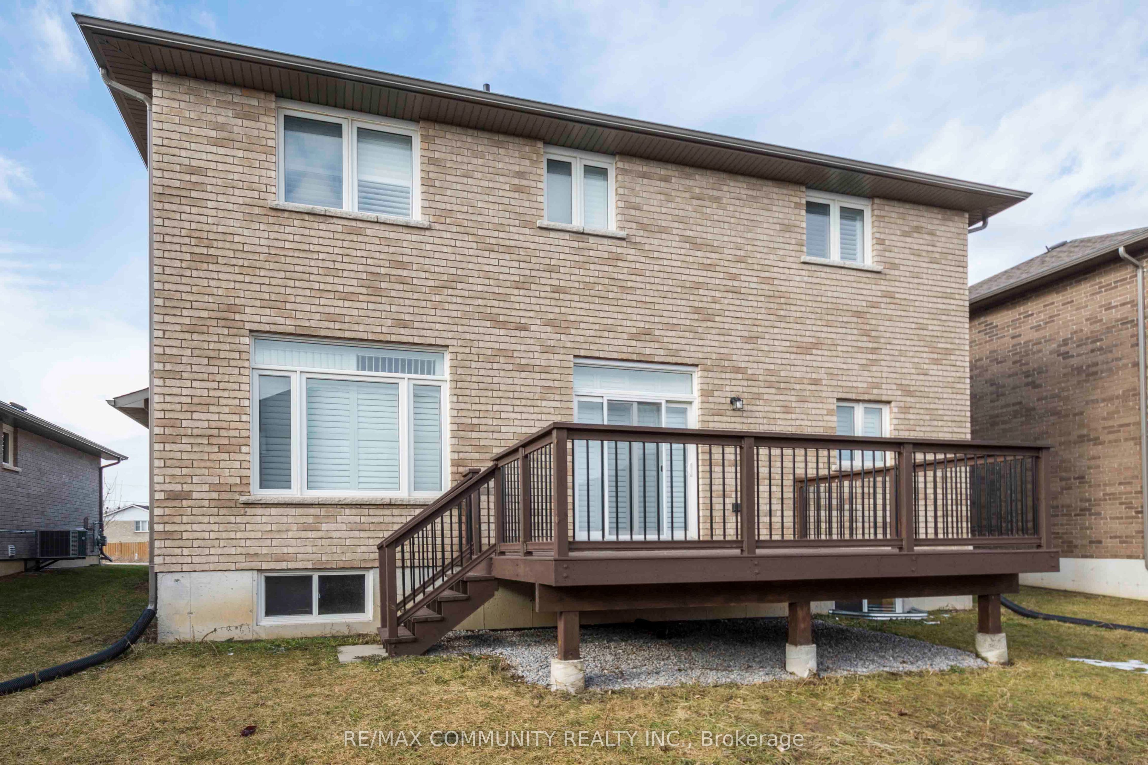19 Bevan Drive Main Property Photo 32