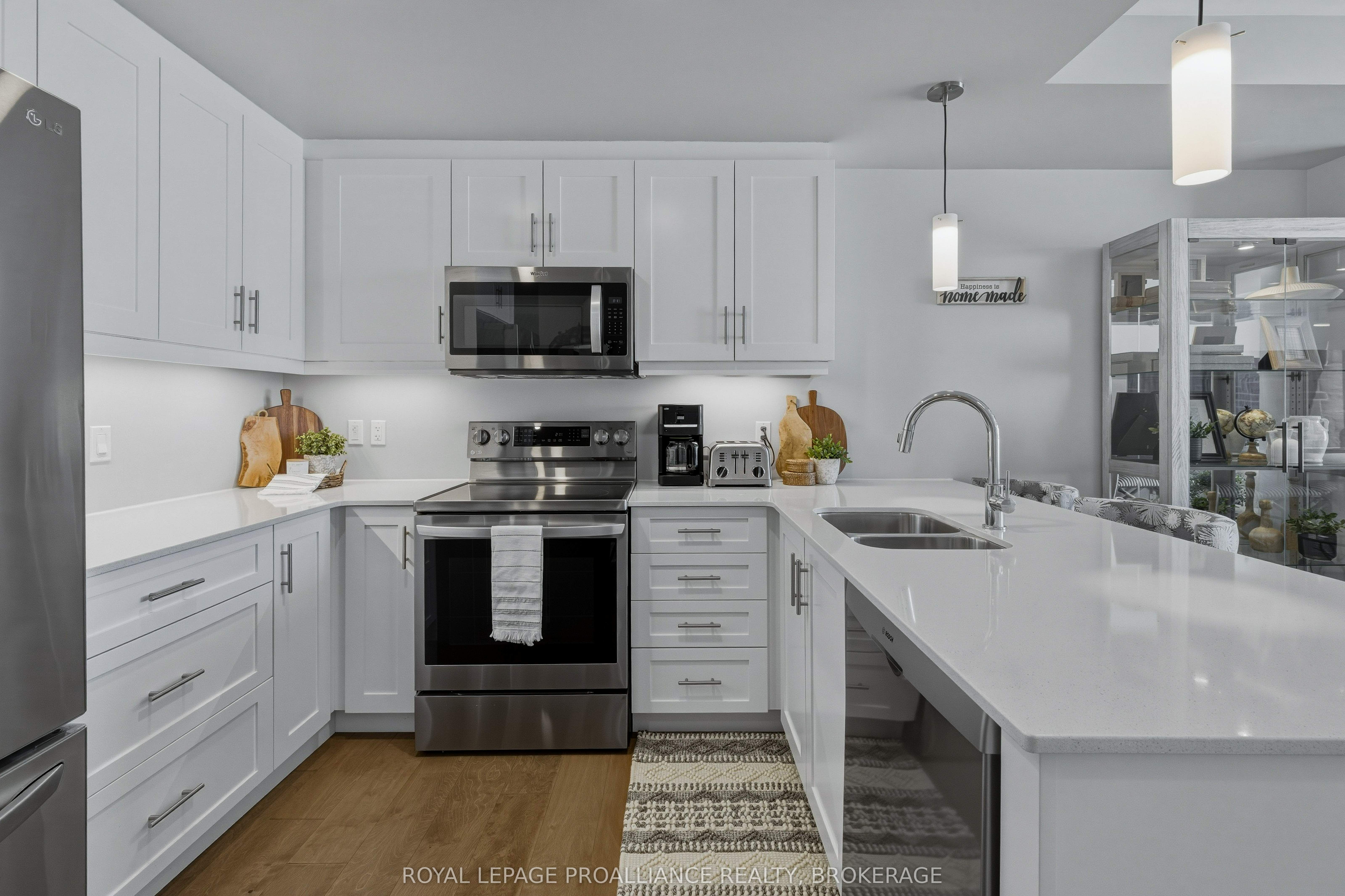 129b South Street 218 Property Photo 19