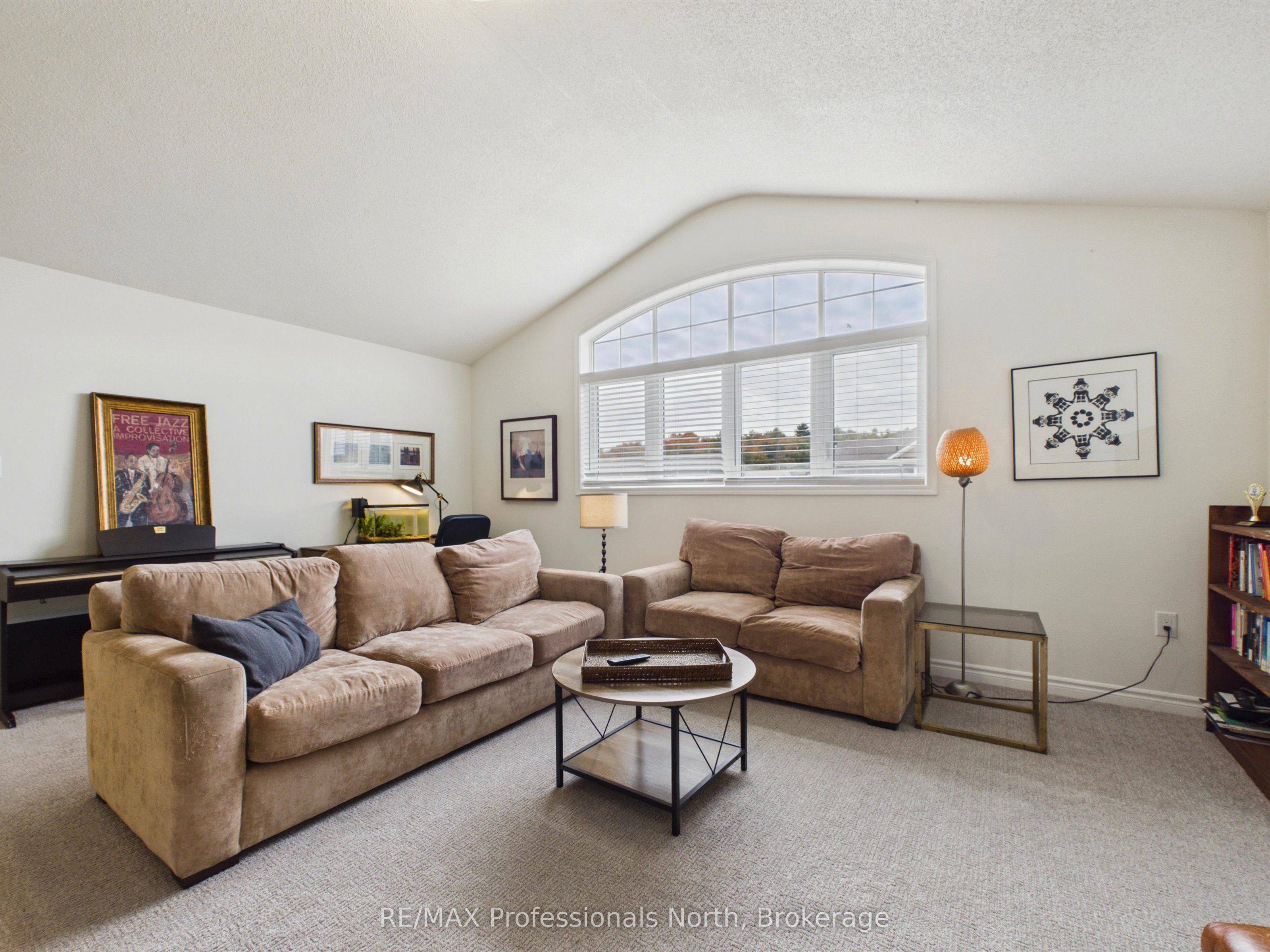 42 Chambery Street Property Photo 29